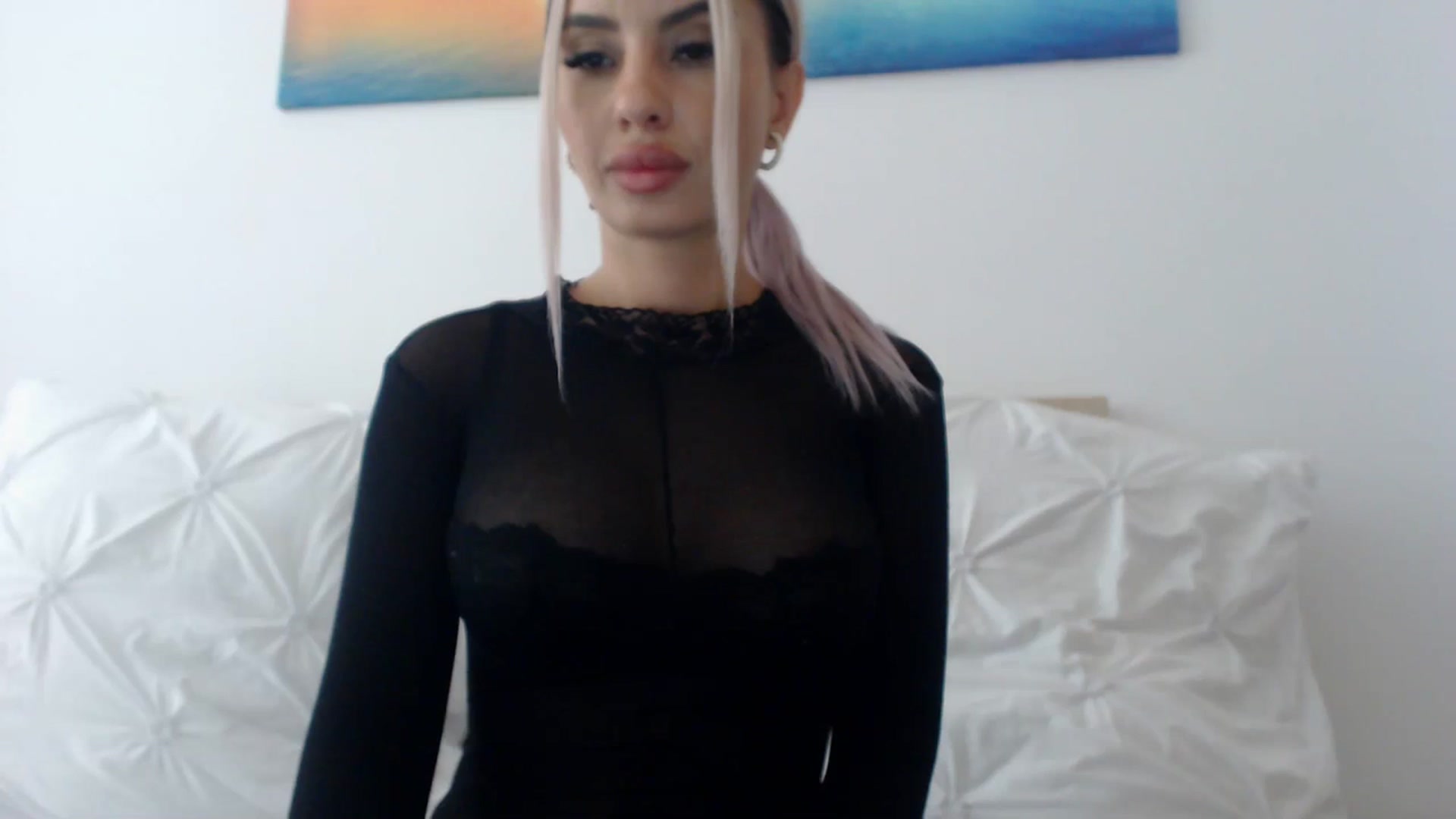 Gallery image thumbnail from Marisaisa's myfreecams stream on, 01/05/2024, 23:41 image 4 of 20