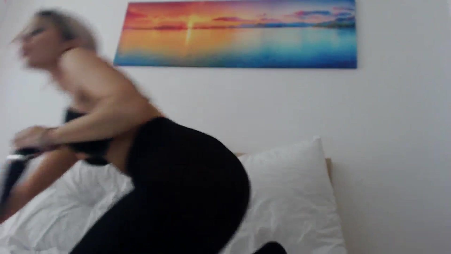 Gallery image thumbnail from Marisaisa's myfreecams stream on, 01/08/2024, 14:47 image 19 of 20