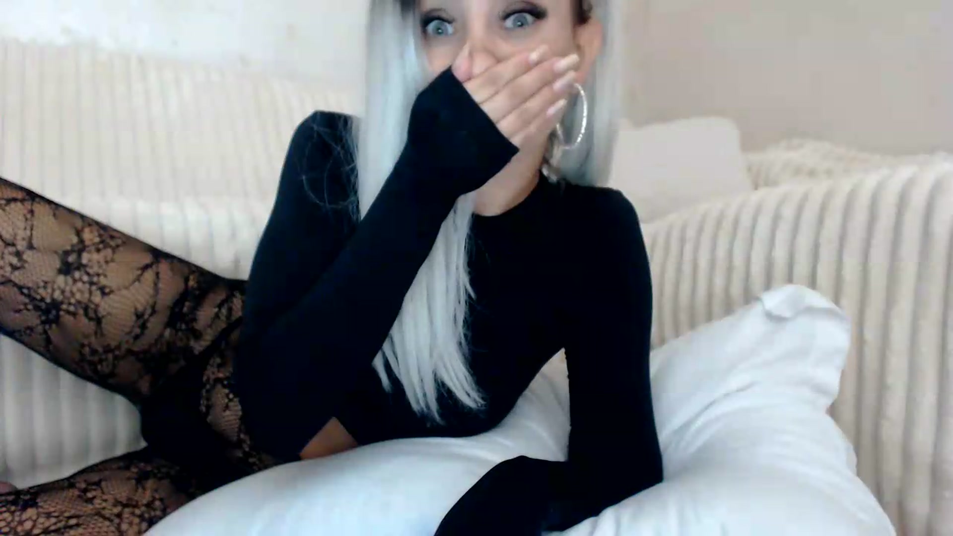 Gallery image thumbnail from Marisaisa's myfreecams stream on, 09/13/2026, 02:30 image 14 of 20