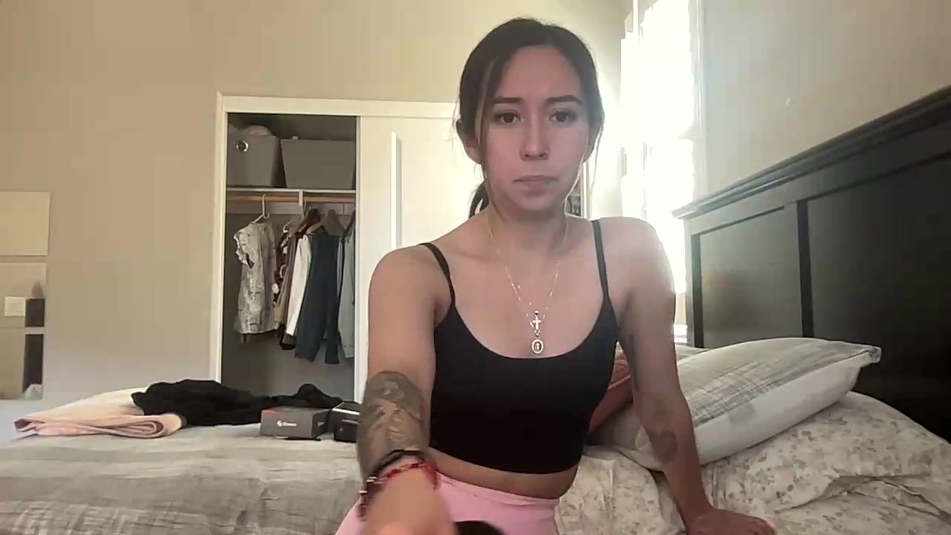 Gallery image thumbnail from Marisols's myfreecams stream on, 06/23/2026, 16:27 image 12 of 20