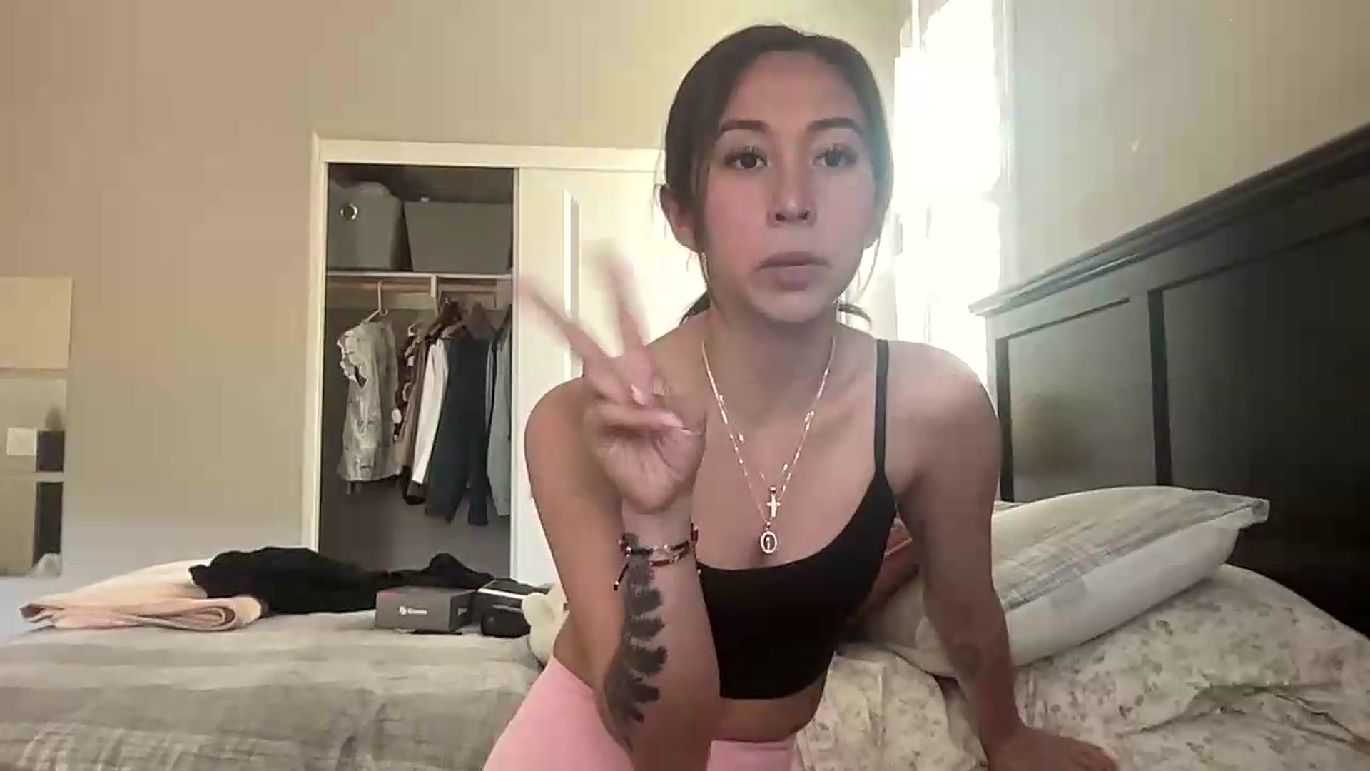Gallery image thumbnail from Marisols's myfreecams stream on, 06/23/2026, 16:27 image 11 of 20
