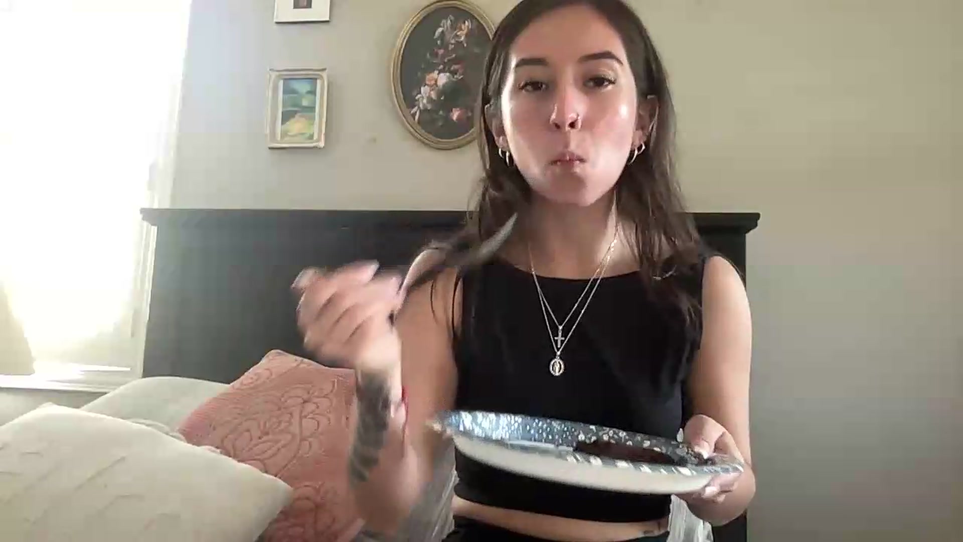 Gallery image thumbnail from Marisols's myfreecams stream on, 06/27/2026, 16:57 image 7 of 20
