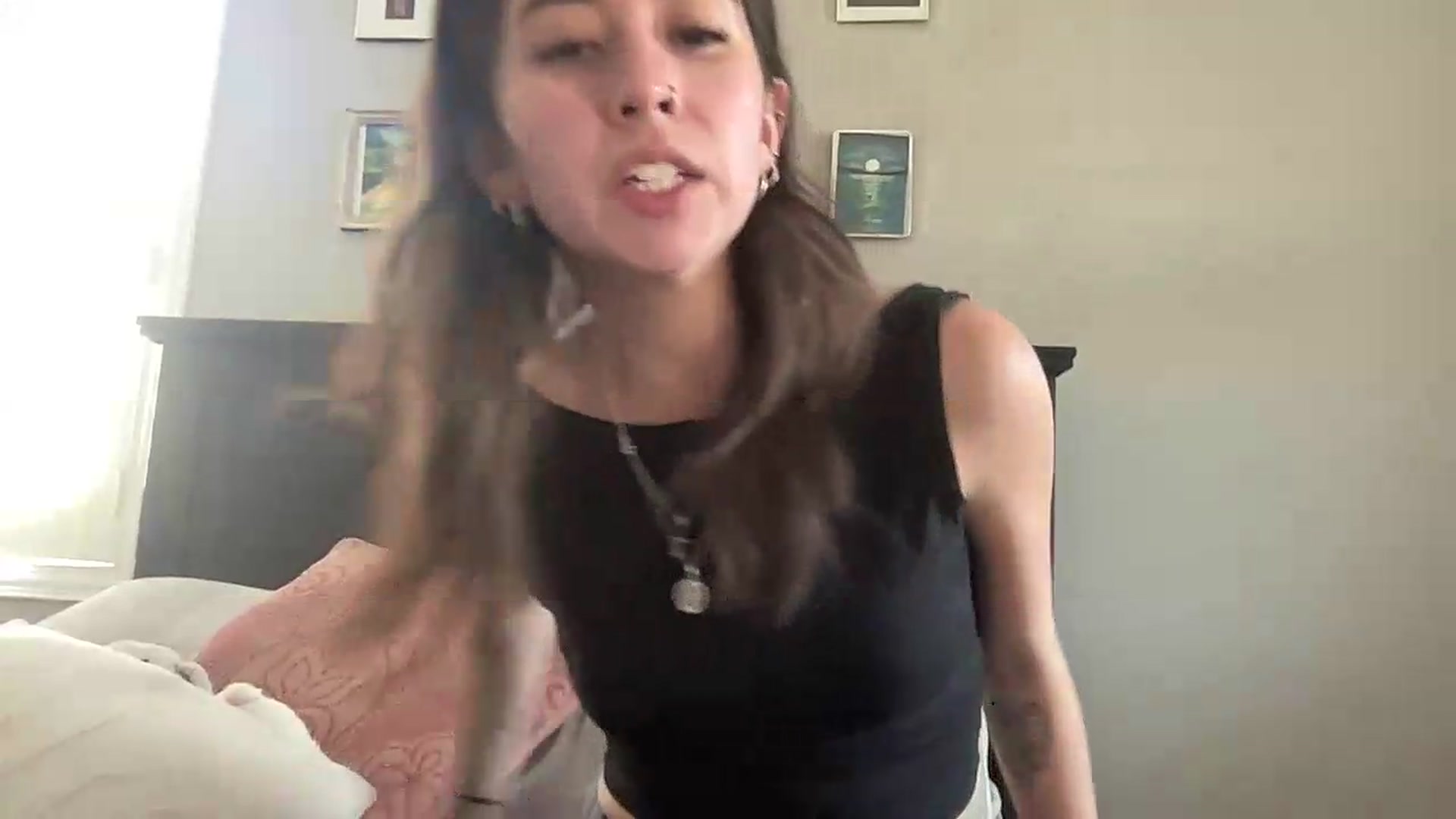 Gallery image thumbnail from Marisols's myfreecams stream on, 06/27/2026, 16:57 image 17 of 20