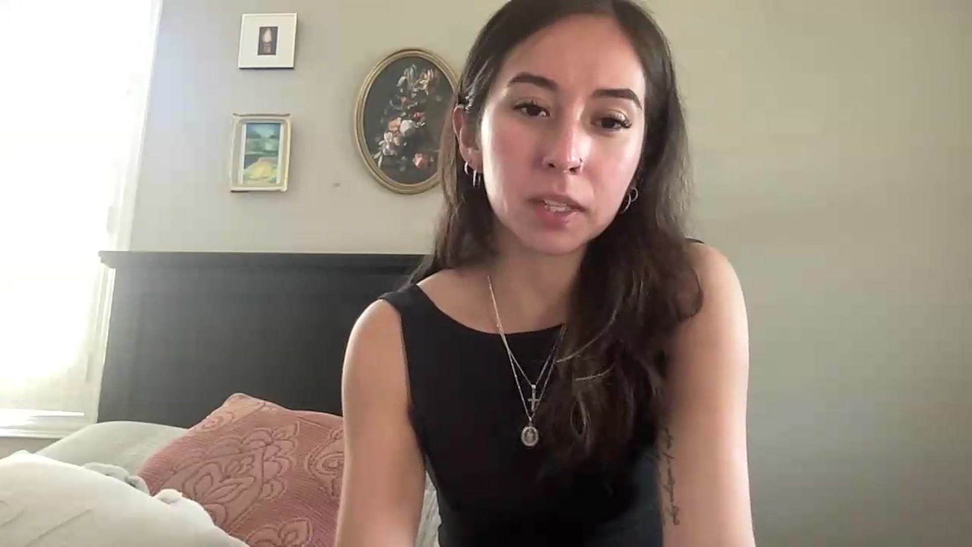 Gallery image thumbnail from Marisols's myfreecams stream on, 06/27/2026, 16:57 image 12 of 20