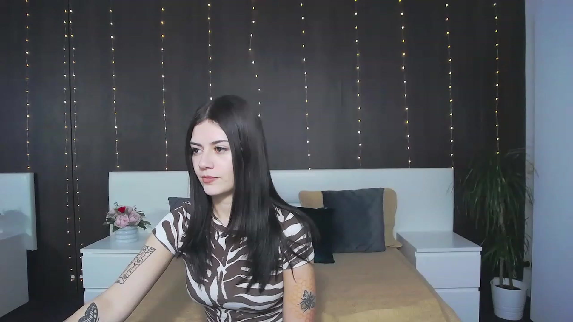 Gallery image thumbnail from MarissaBee's myfreecams stream on, 12/06/2022, 24:49 image 5 of 20