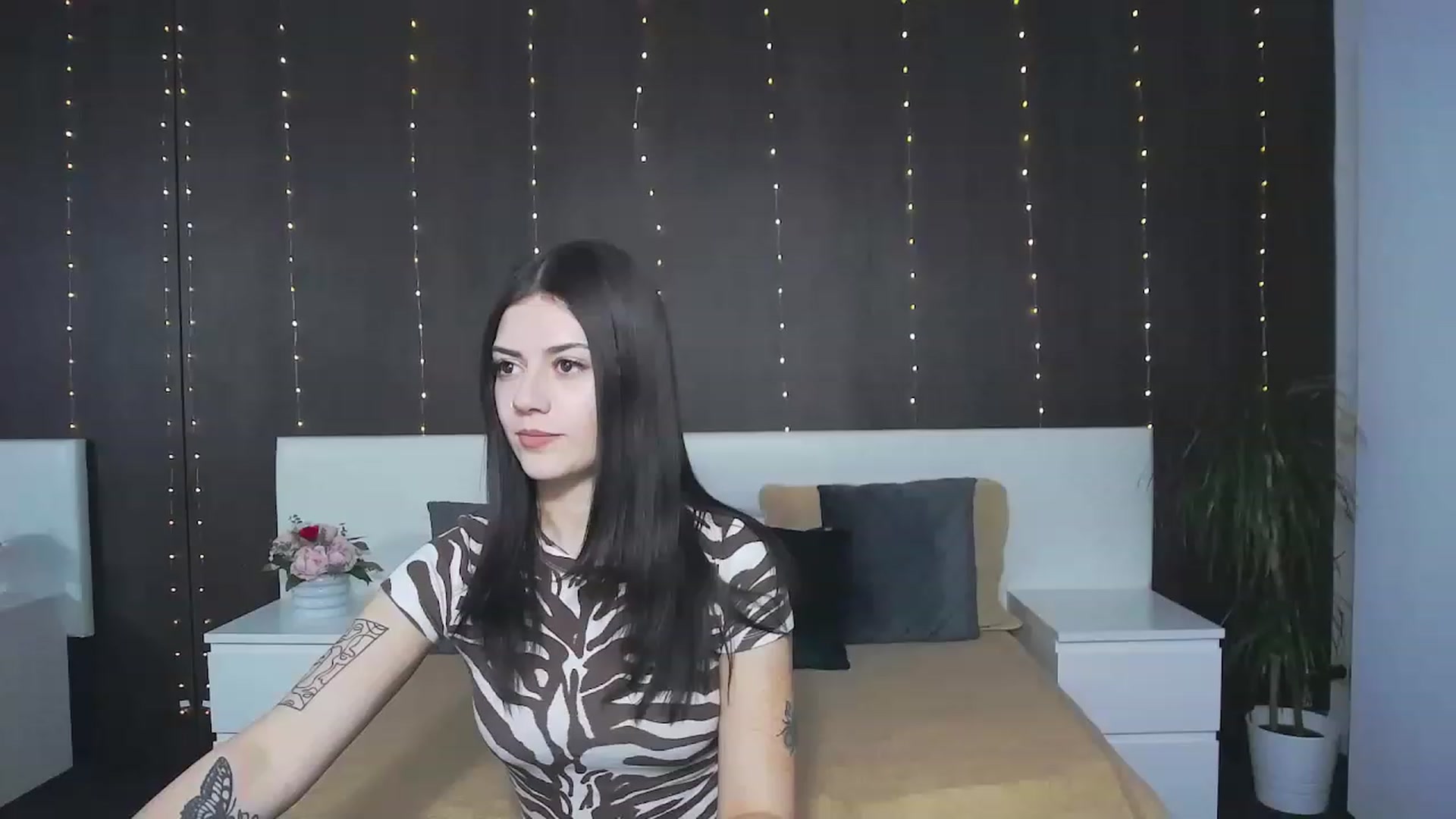 Gallery image thumbnail from MarissaBee's myfreecams stream on, 12/06/2022, 24:49 image 10 of 20