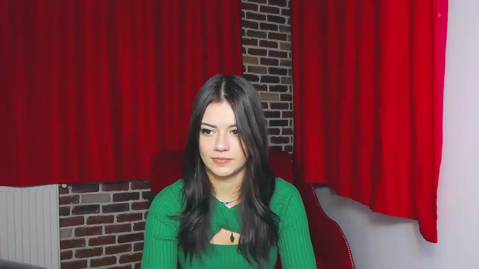 Gallery image thumbnail from MarissaBee's myfreecams stream on, 12/12/2022, 21:34 image 8 of 20