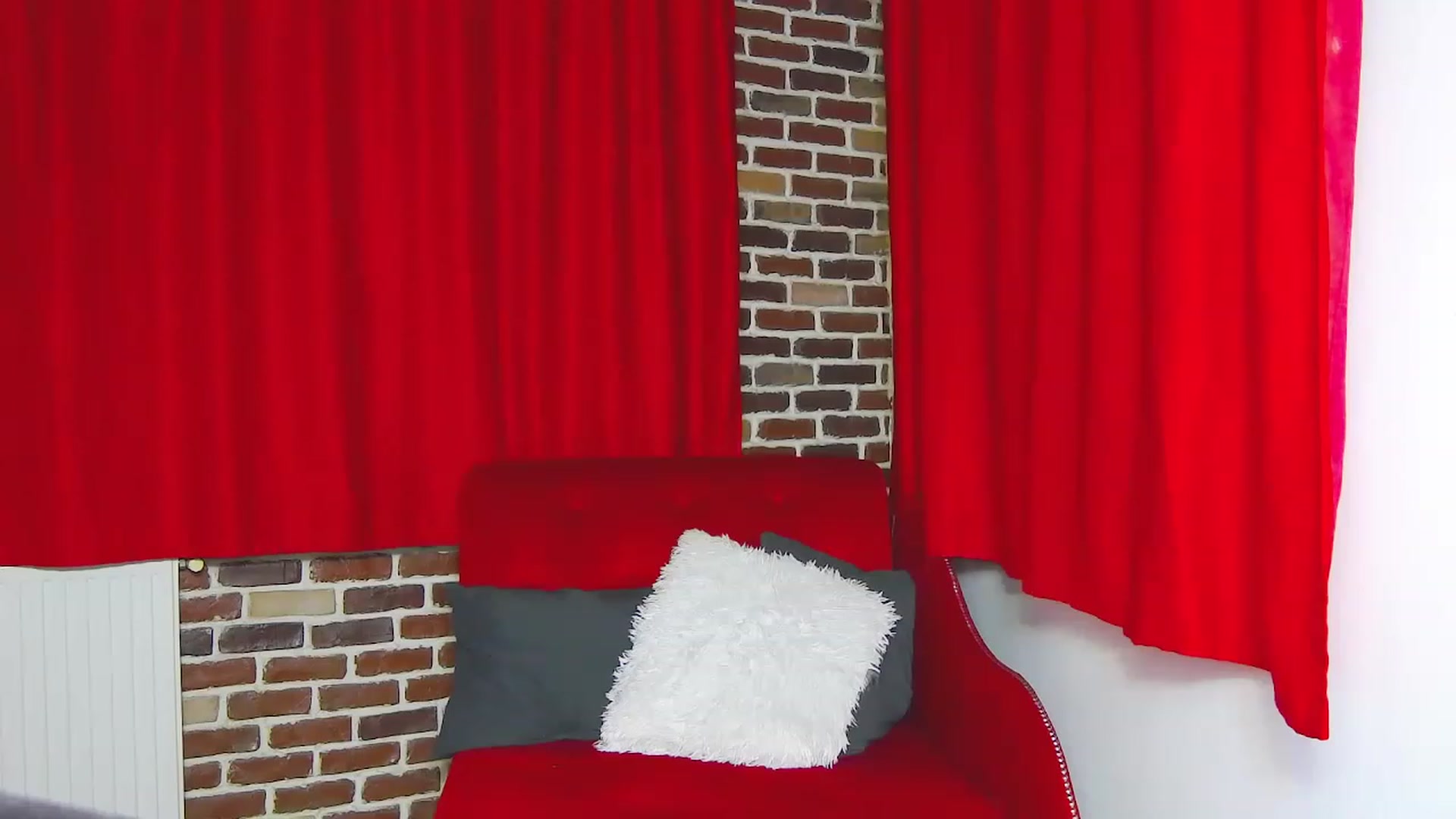 Gallery image thumbnail from MarissaBee's myfreecams stream on, 12/12/2022, 23:37 image 16 of 20
