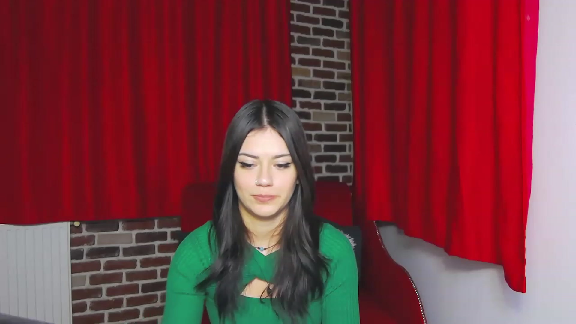 Gallery image thumbnail from MarissaBee's myfreecams stream on, 12/12/2022, 23:37 image 5 of 20
