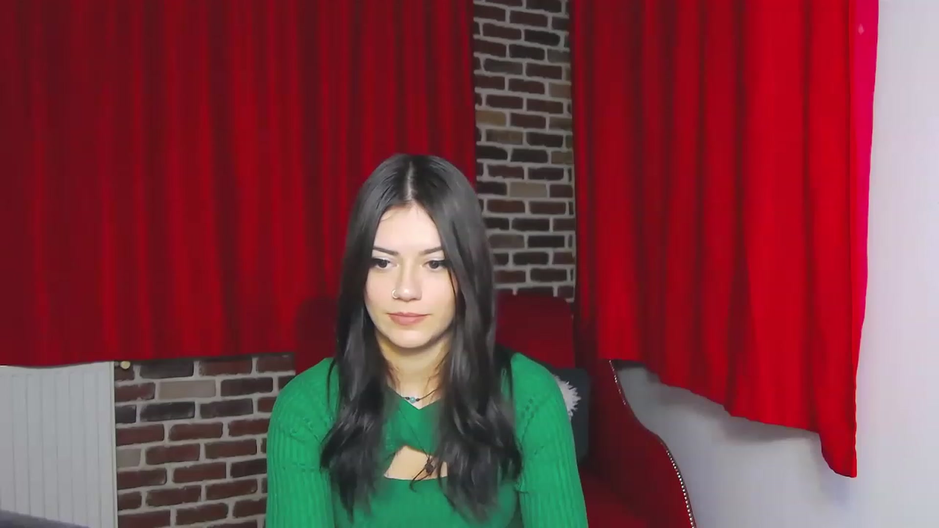 Gallery image thumbnail from MarissaBee's myfreecams stream on, 12/12/2022, 23:37 image 7 of 20