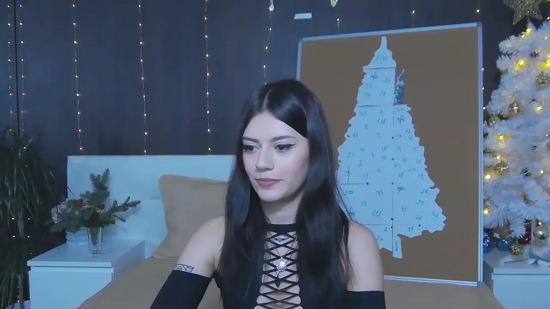 Gallery image thumbnail from MarissaBee's myfreecams stream on, 12/16/2022, 20:30 image 14 of 20