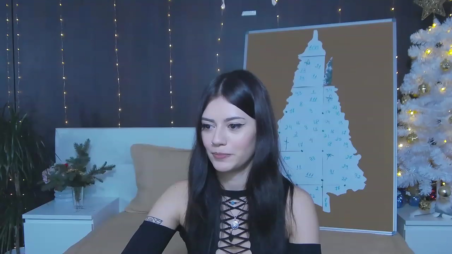 Gallery image thumbnail from MarissaBee's myfreecams stream on, 12/16/2022, 20:30 image 16 of 20