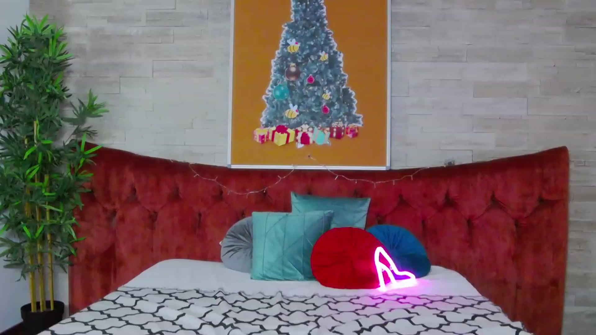 Gallery image thumbnail from MarissaBee's myfreecams stream on, 12/18/2022, 19:15 image 9 of 20