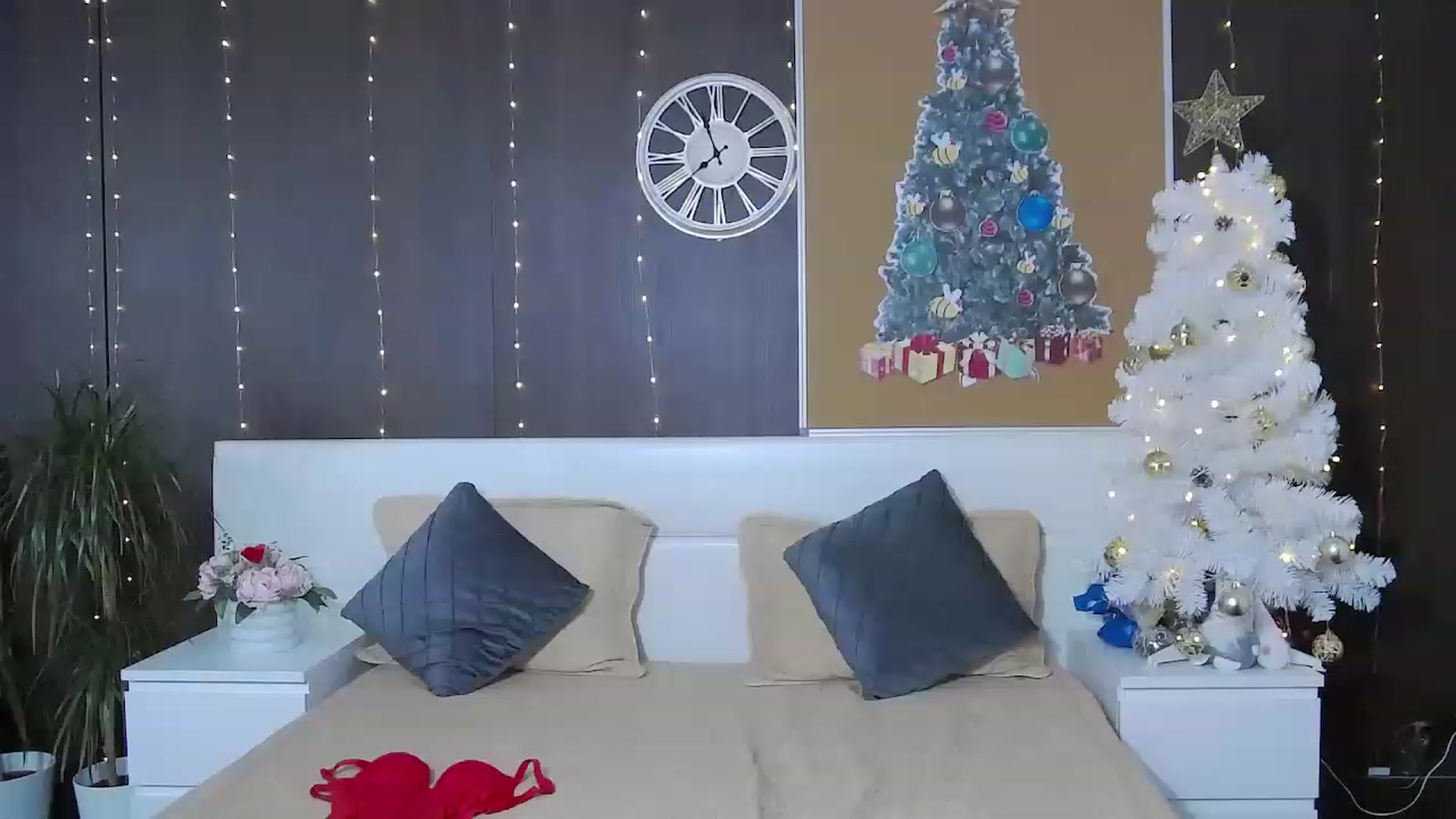 Gallery image thumbnail from MarissaBee's myfreecams stream on, 12/20/2022, 21:06 image 9 of 20