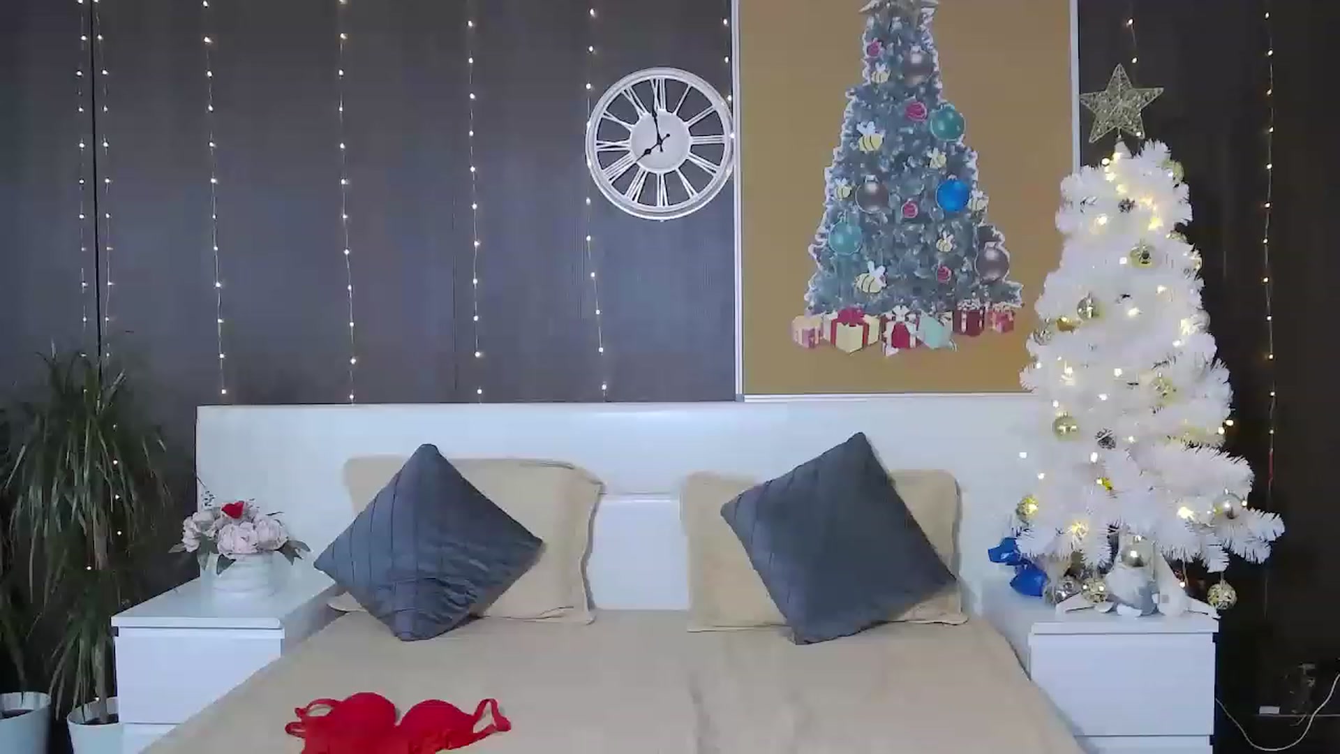 Gallery image thumbnail from MarissaBee's myfreecams stream on, 12/20/2022, 21:06 image 19 of 20