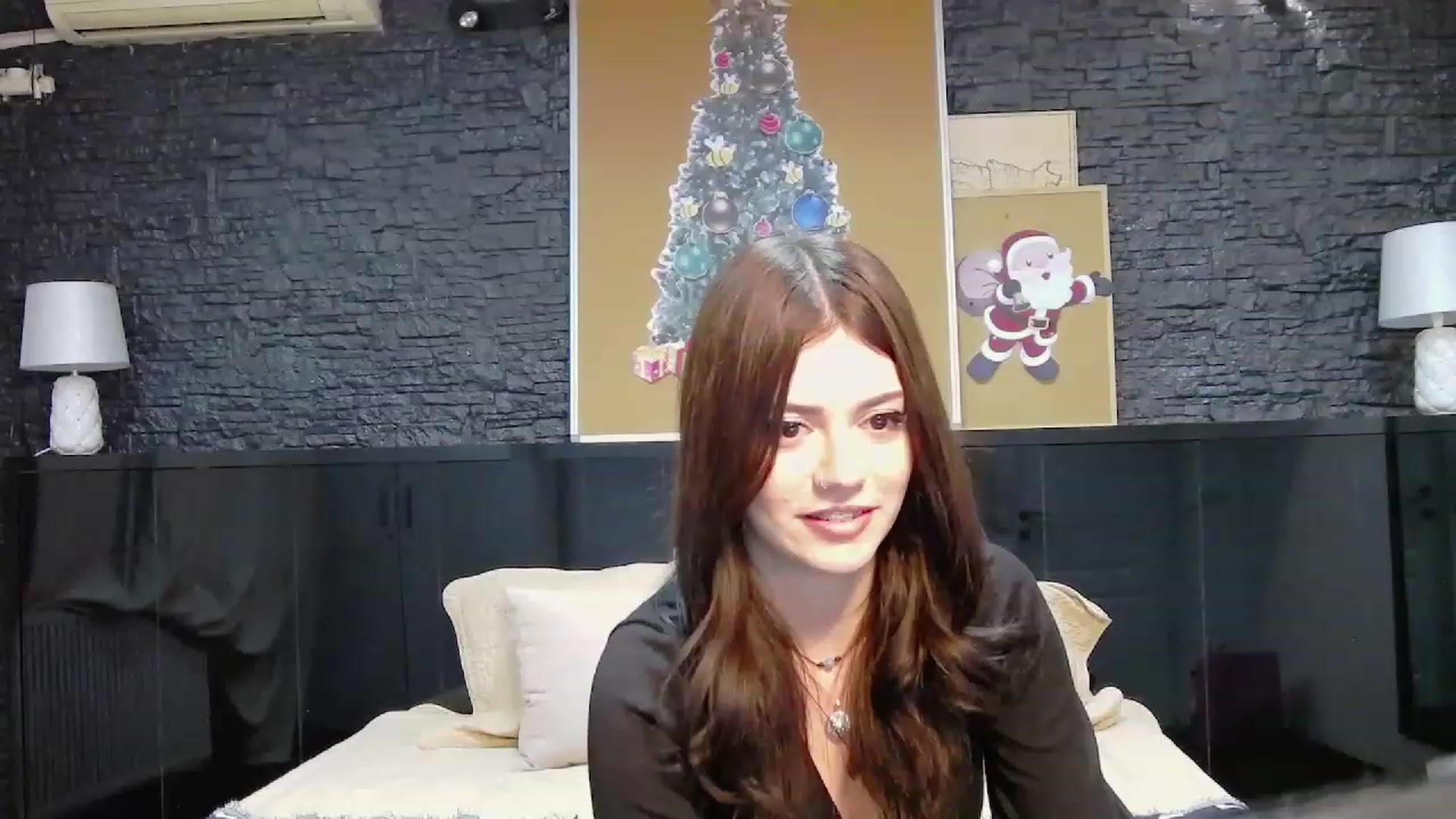 Gallery image thumbnail from MarissaBee's myfreecams stream on, 12/21/2022, 17:06 image 16 of 20