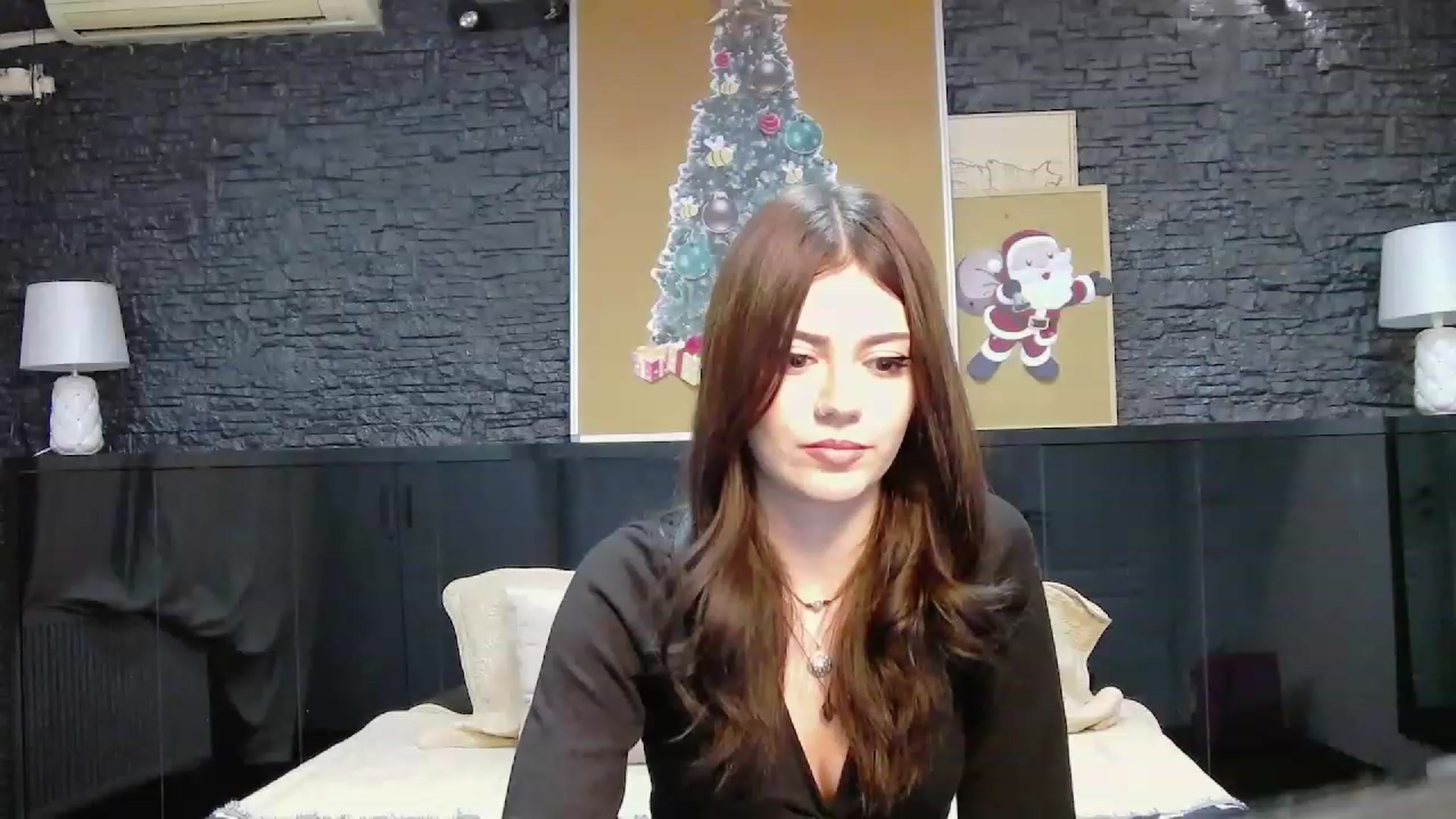 Gallery image thumbnail from MarissaBee's myfreecams stream on, 12/21/2022, 17:06 image 15 of 20