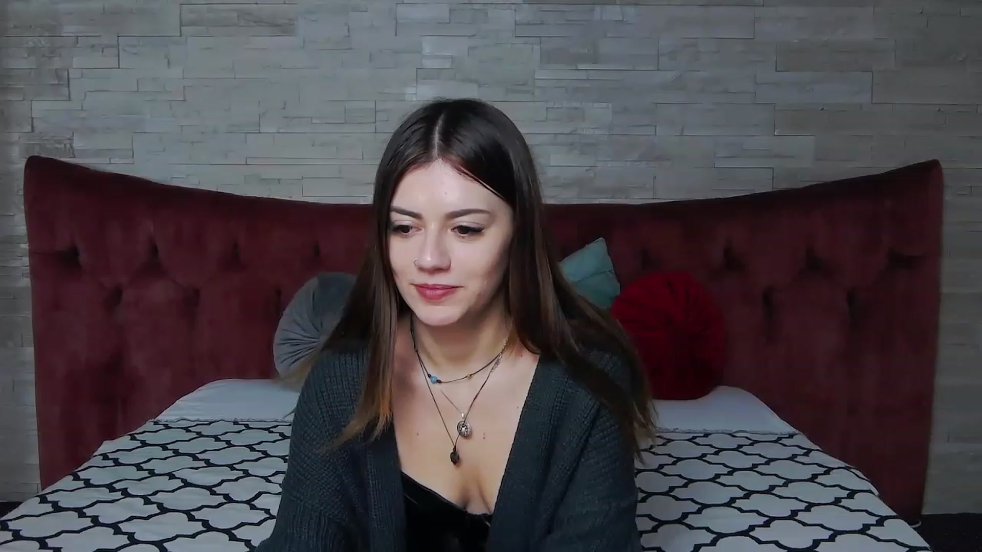 Gallery image thumbnail from MarissaBee's myfreecams stream on, 12/28/2022, 24:53 image 5 of 20