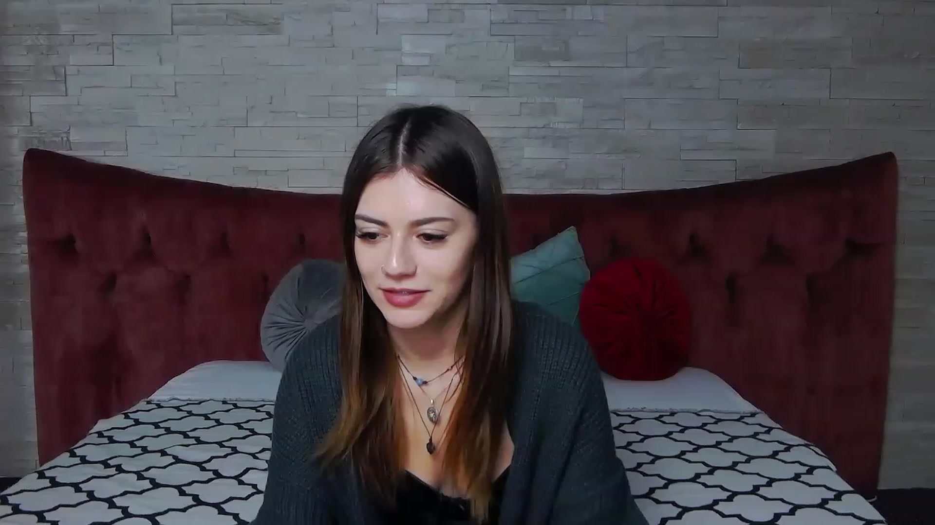 Gallery image thumbnail from MarissaBee's myfreecams stream on, 12/28/2022, 24:53 image 12 of 20
