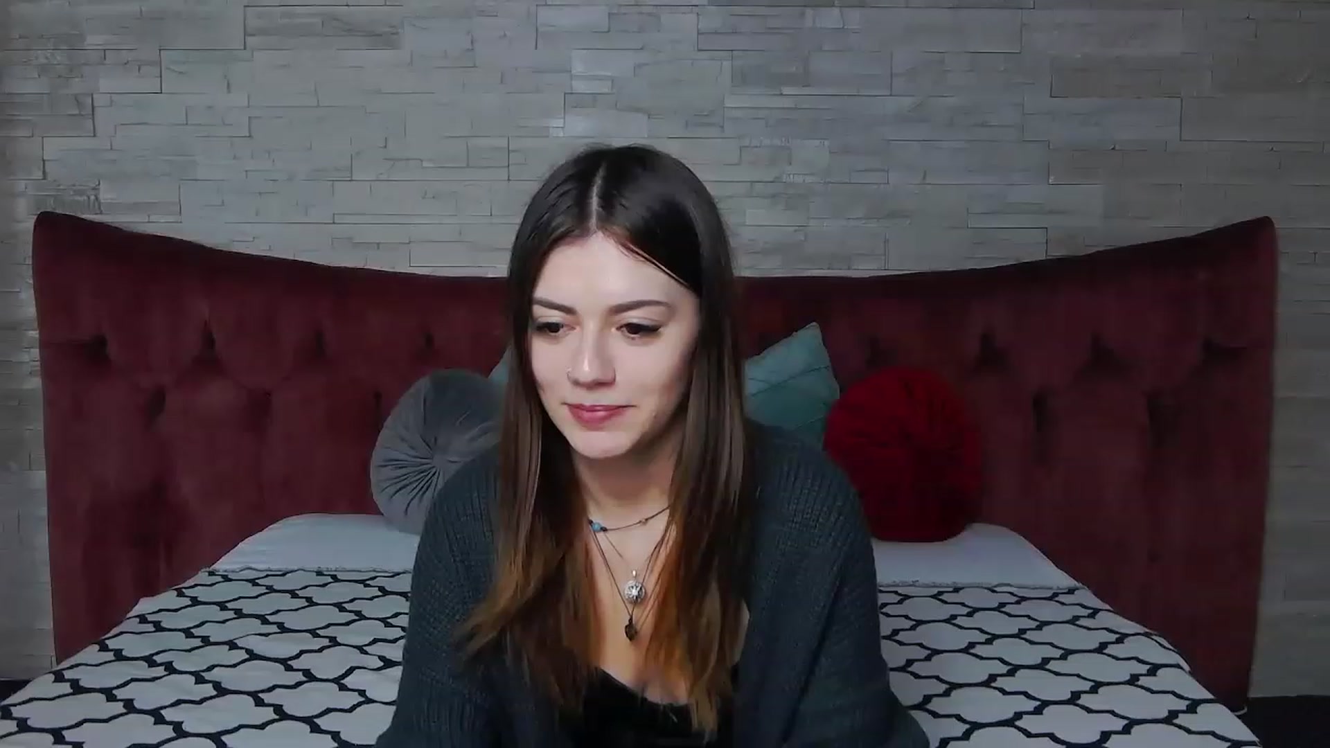 Gallery image thumbnail from MarissaBee's myfreecams stream on, 12/28/2022, 24:53 image 9 of 20