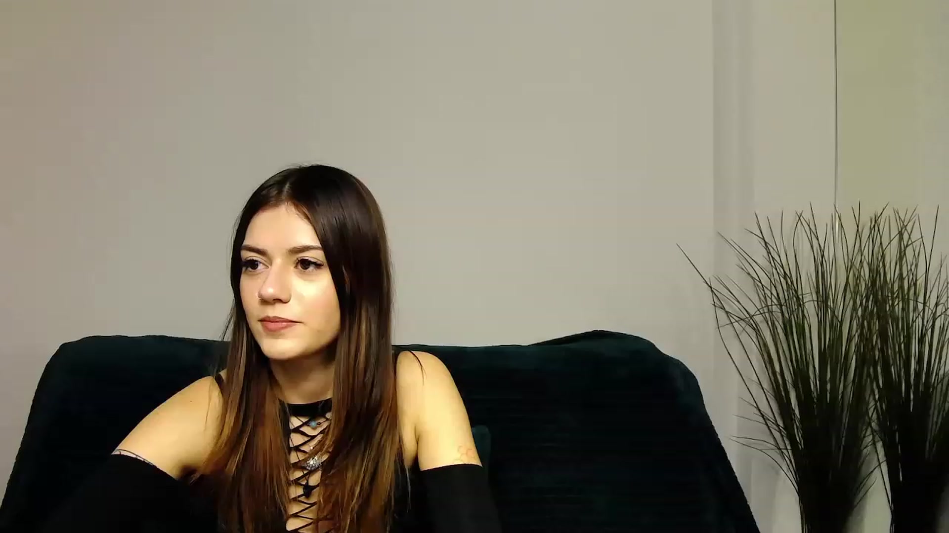Gallery image thumbnail from MarissaBee's myfreecams stream on, 12/28/2022, 18:46 image 6 of 20