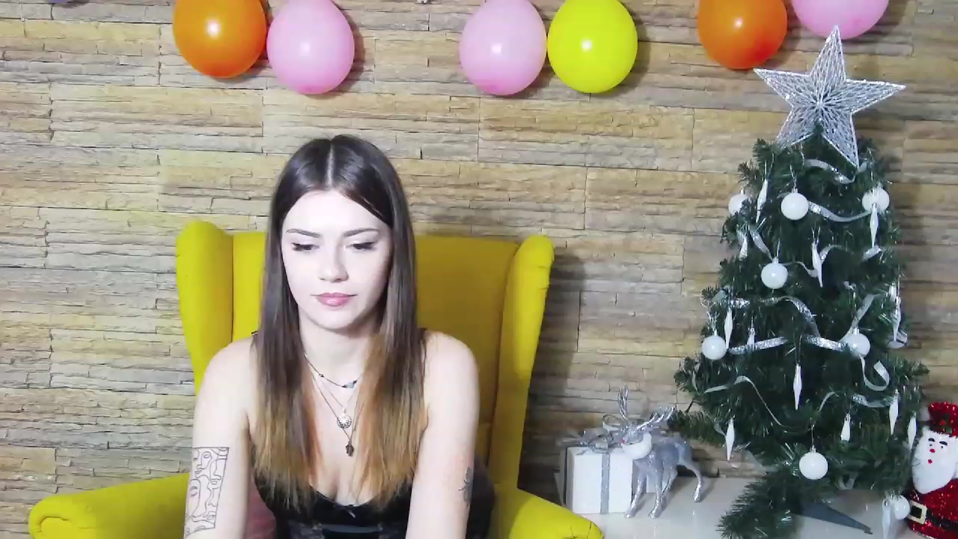 Gallery image thumbnail from MarissaBee's myfreecams stream on, 01/04/2023, 17:24 image 5 of 20