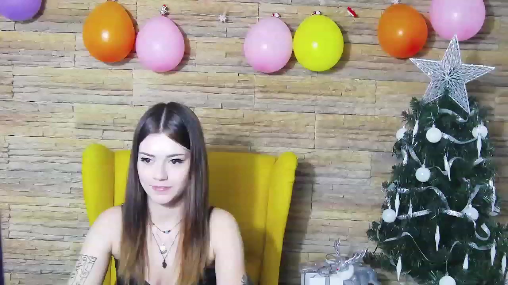 Gallery image thumbnail from MarissaBee's myfreecams stream on, 01/04/2023, 21:01 image 8 of 20