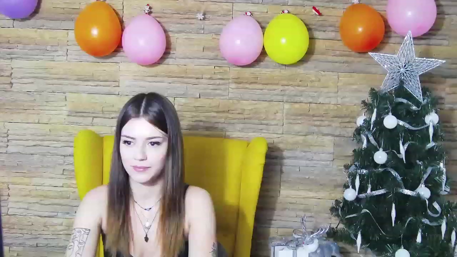 Gallery image thumbnail from MarissaBee's myfreecams stream on, 01/04/2023, 21:01 image 12 of 20