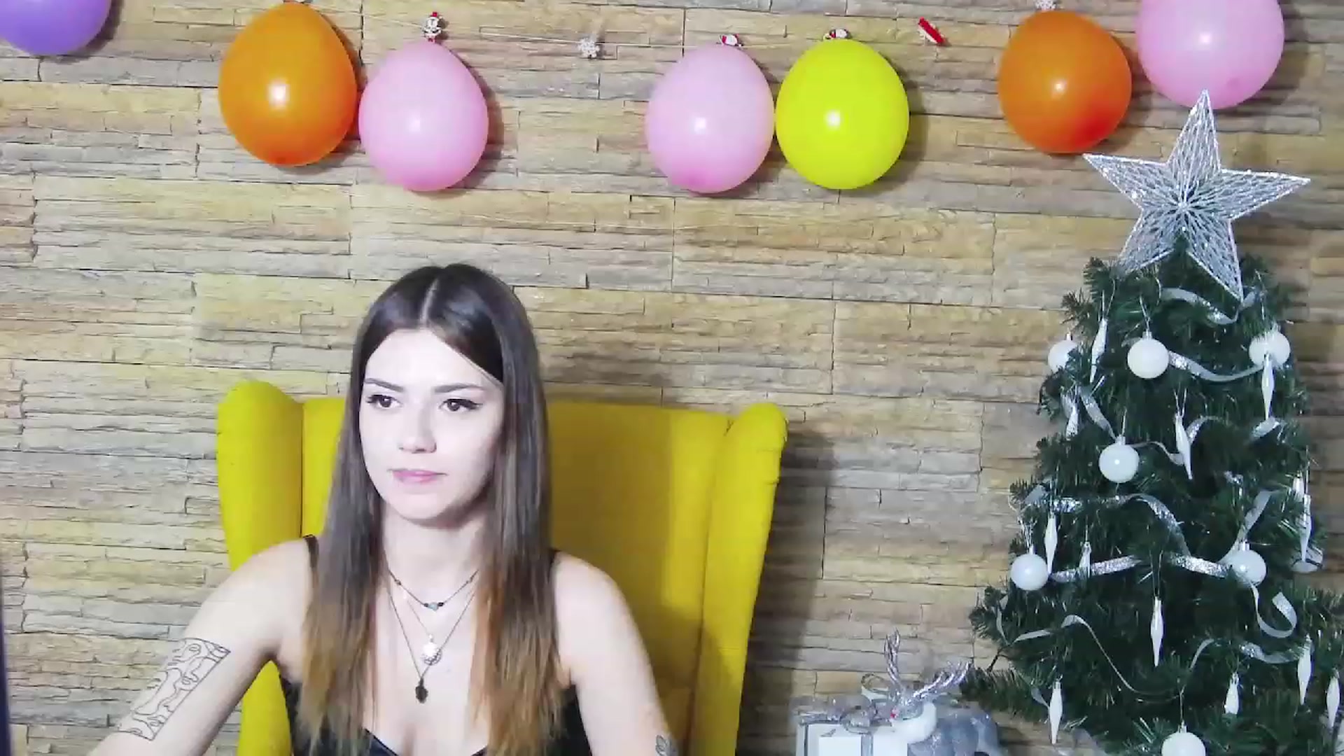 Gallery image thumbnail from MarissaBee's myfreecams stream on, 01/04/2023, 21:01 image 3 of 20