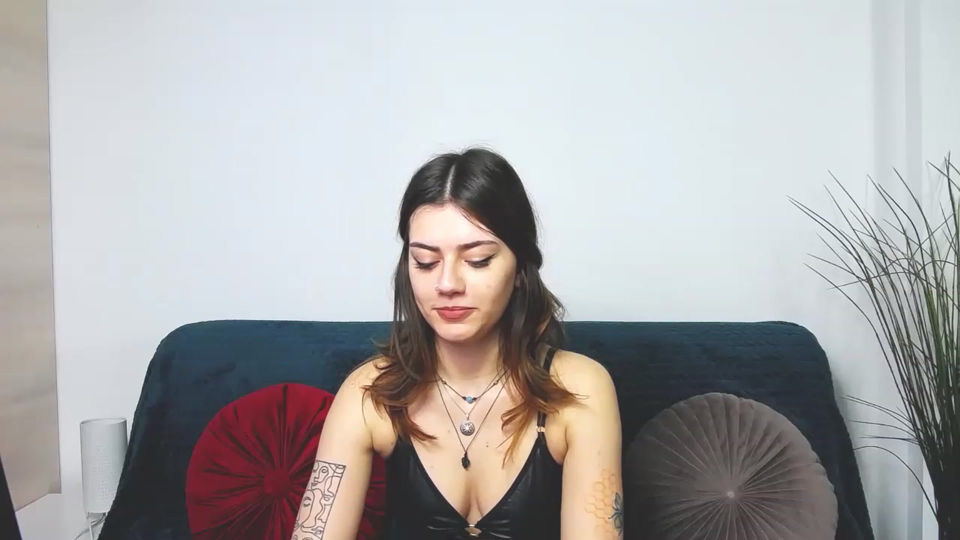 Gallery image thumbnail from MarissaBee's myfreecams stream on, 03/11/2023, 01:20 image 17 of 20