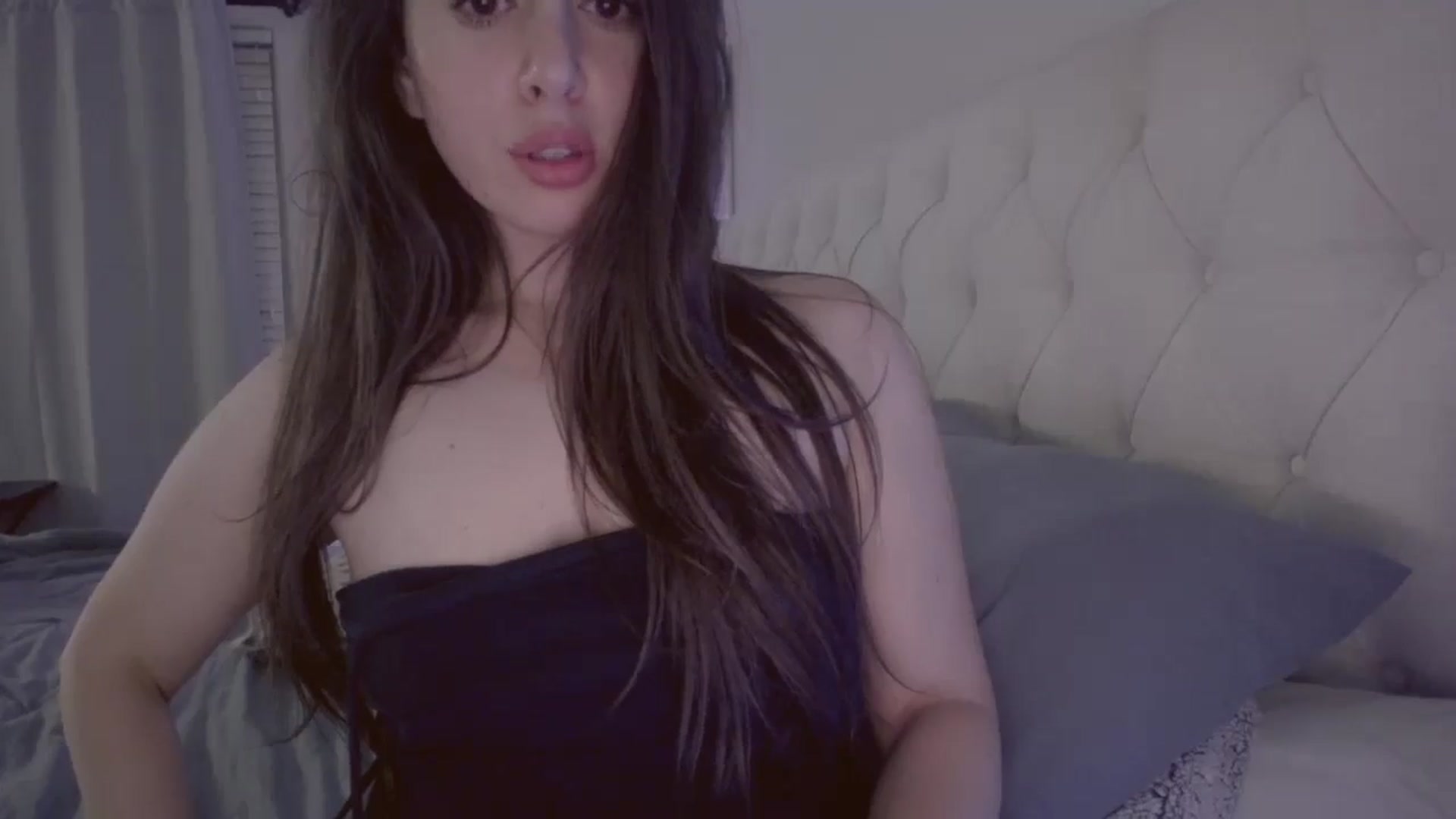 Gallery image thumbnail from MarissaCoopr's myfreecams stream on, 05/13/2024, 07:58 image 19 of 20