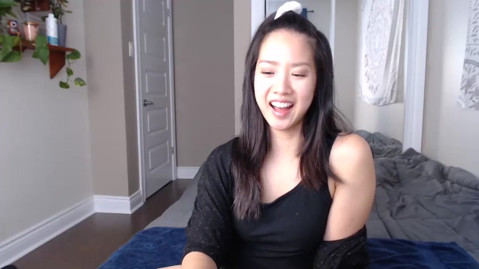 Gallery image thumbnail from MarissaPeach's myfreecams stream on, 08/21/2023, 21:01 image 10 of 20
