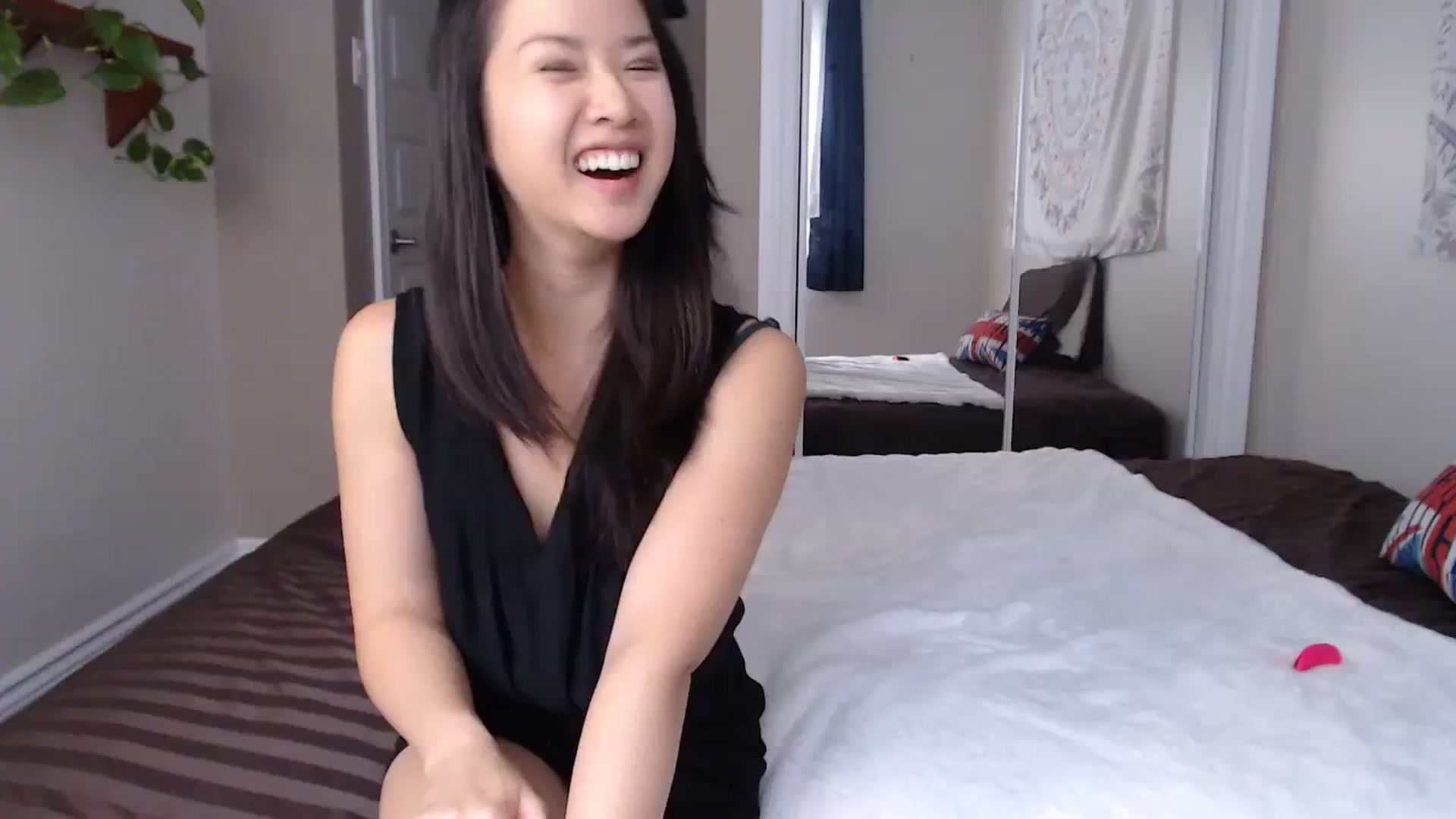 Gallery image thumbnail from MarissaPeach's myfreecams stream on, 10/17/2023, 21:20 image 16 of 20