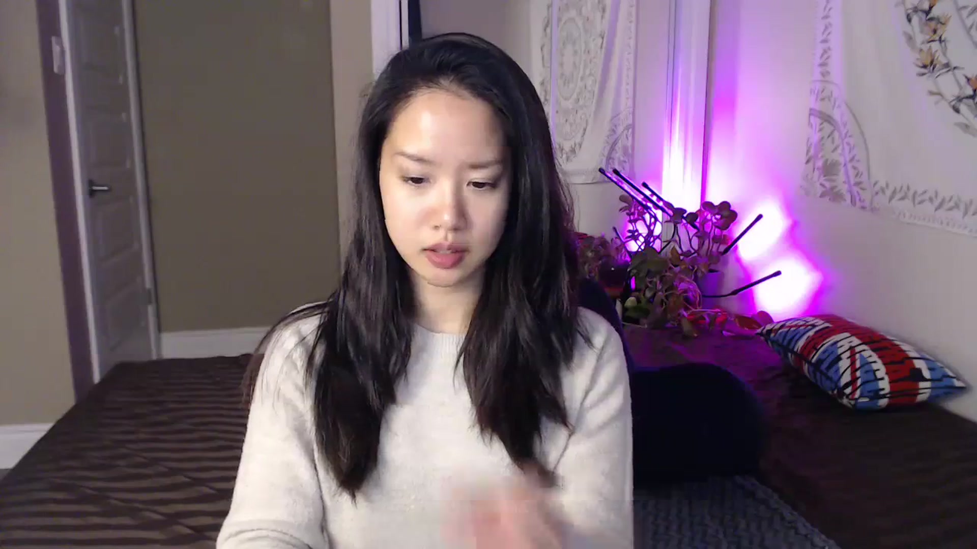 Gallery image thumbnail from MarissaPeach's myfreecams stream on, 11/18/2023, 02:40 image 16 of 20