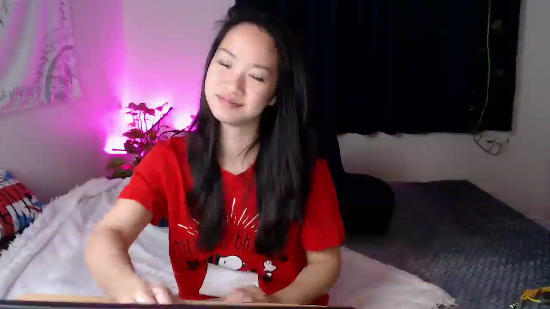Gallery image thumbnail from MarissaPeach's myfreecams stream on, 11/21/2023, 02:42 image 15 of 20