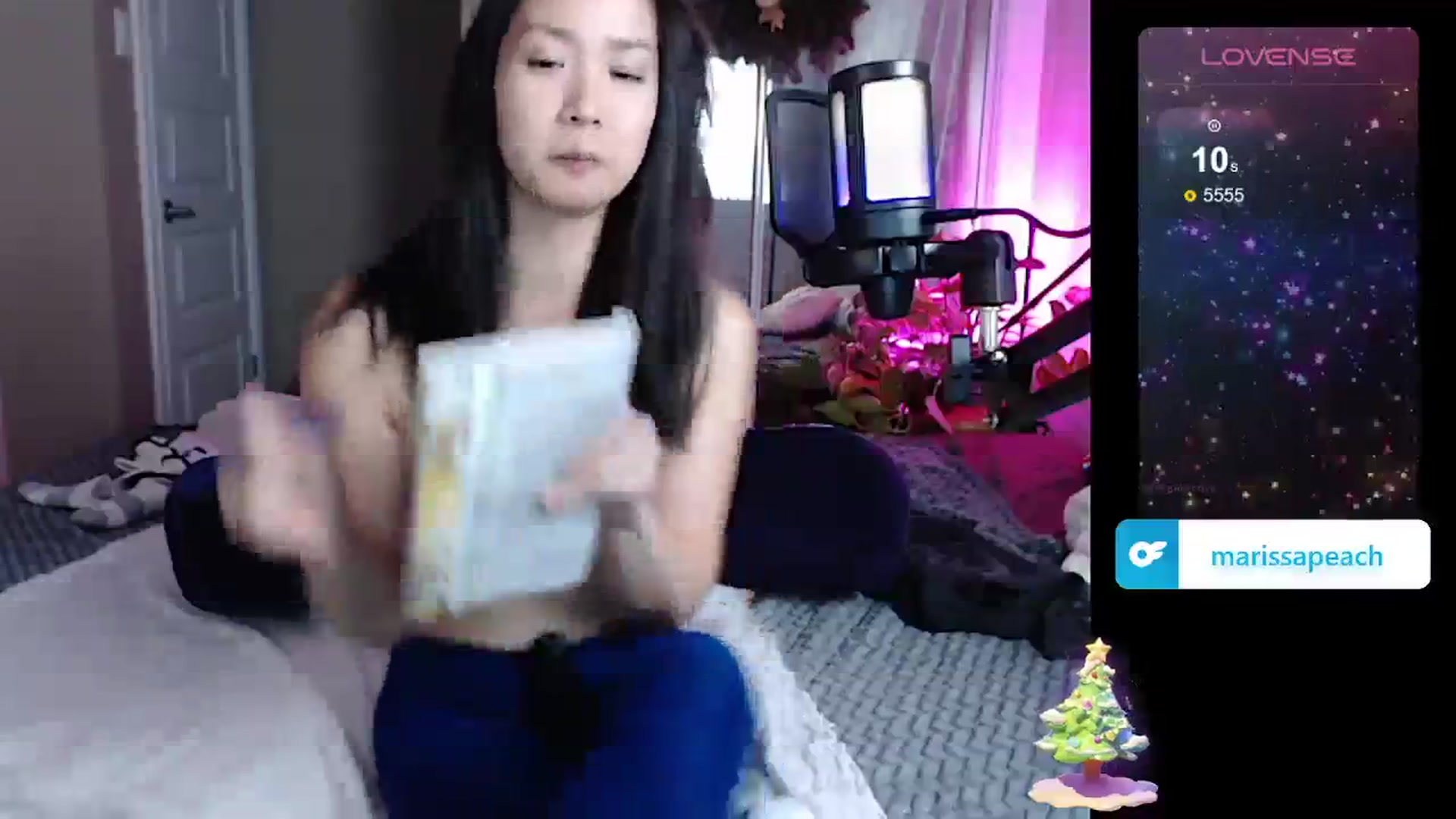 Gallery image thumbnail from MarissaPeach's myfreecams stream on, 12/12/2023, 24:33 image 3 of 20