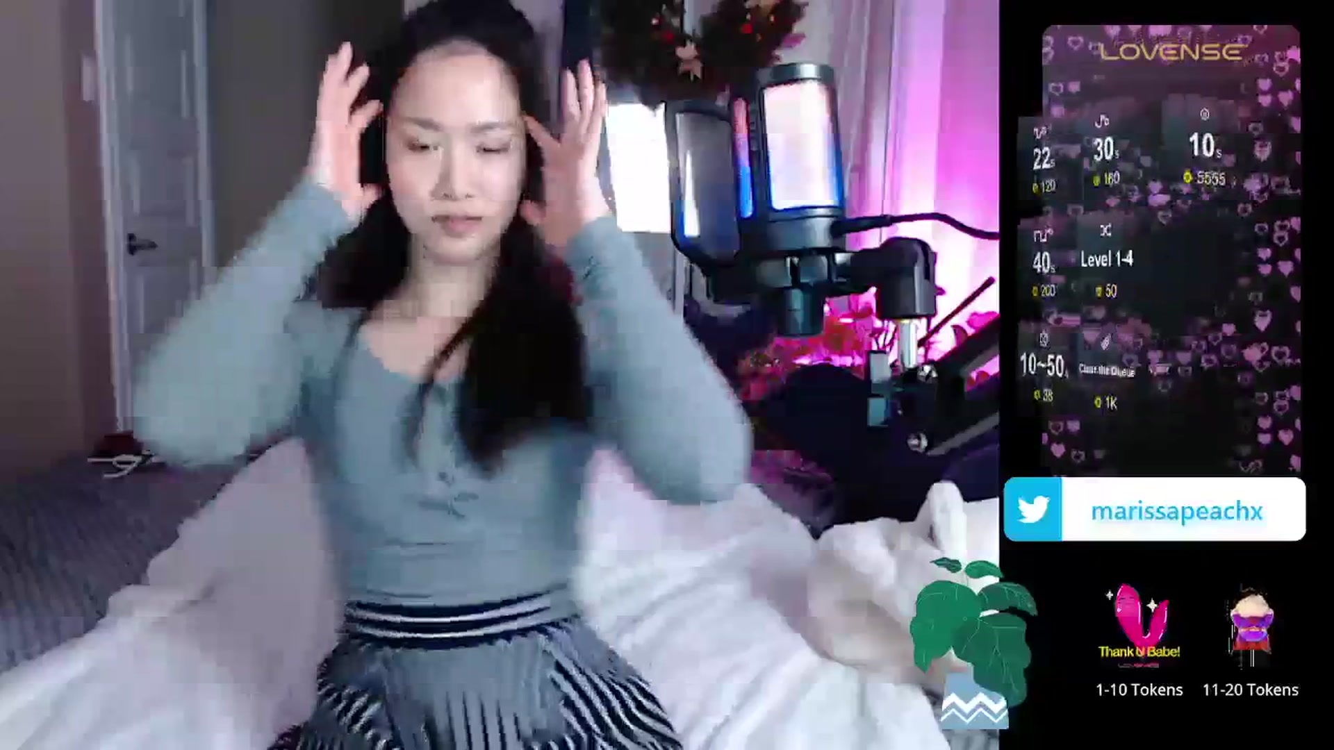 Gallery image thumbnail from MarissaPeach's myfreecams stream on, 12/13/2023, 22:28 image 17 of 20