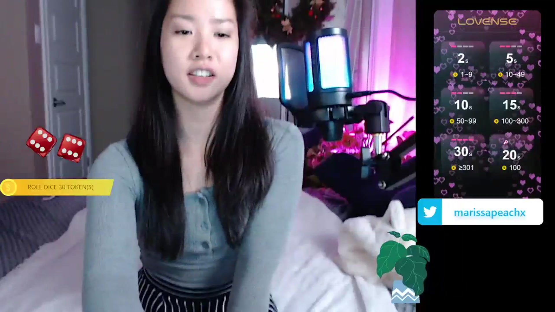 Gallery image thumbnail from MarissaPeach's myfreecams stream on, 12/13/2023, 22:28 image 15 of 20