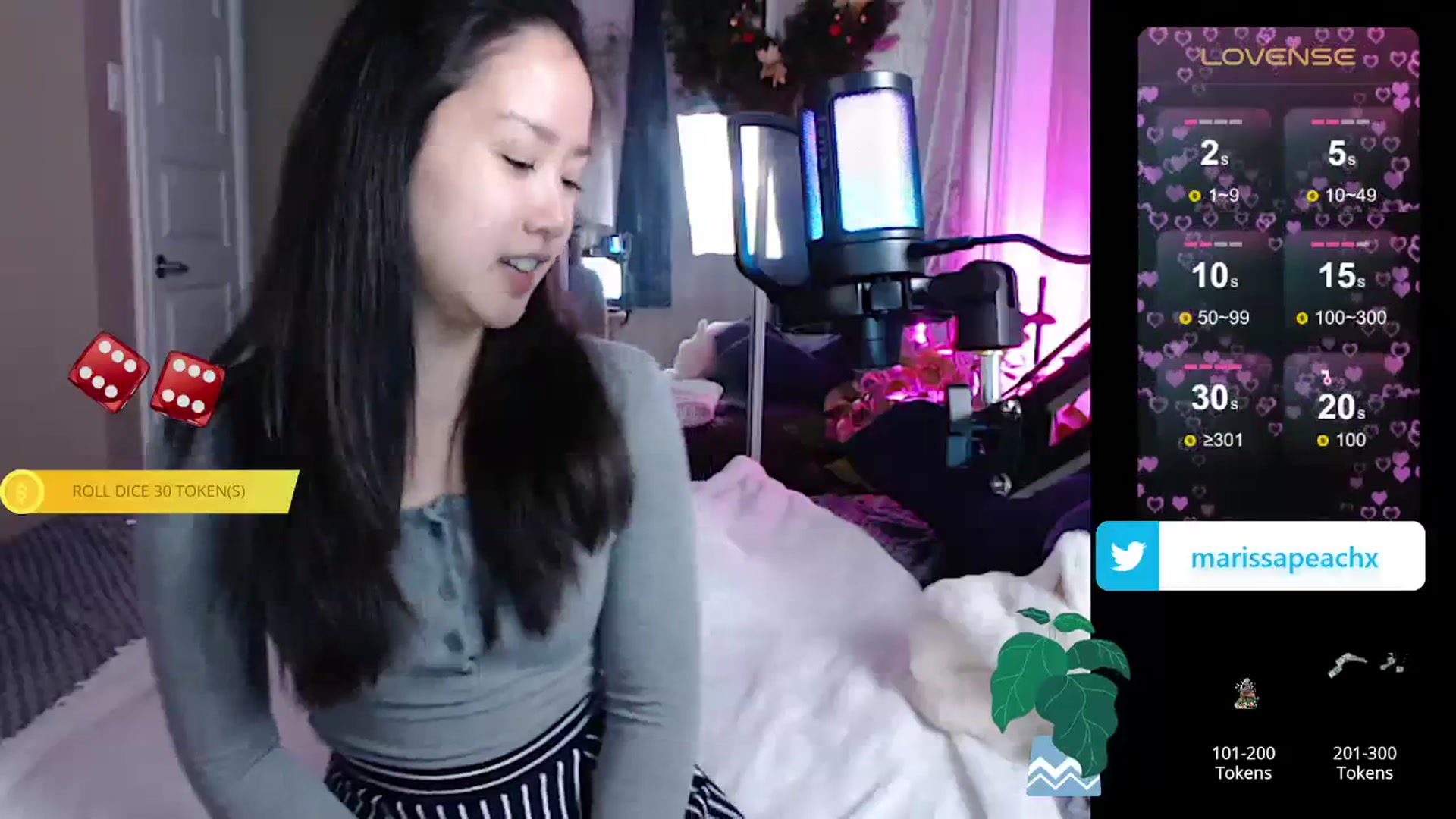 Gallery image thumbnail from MarissaPeach's myfreecams stream on, 12/13/2023, 22:28 image 4 of 20