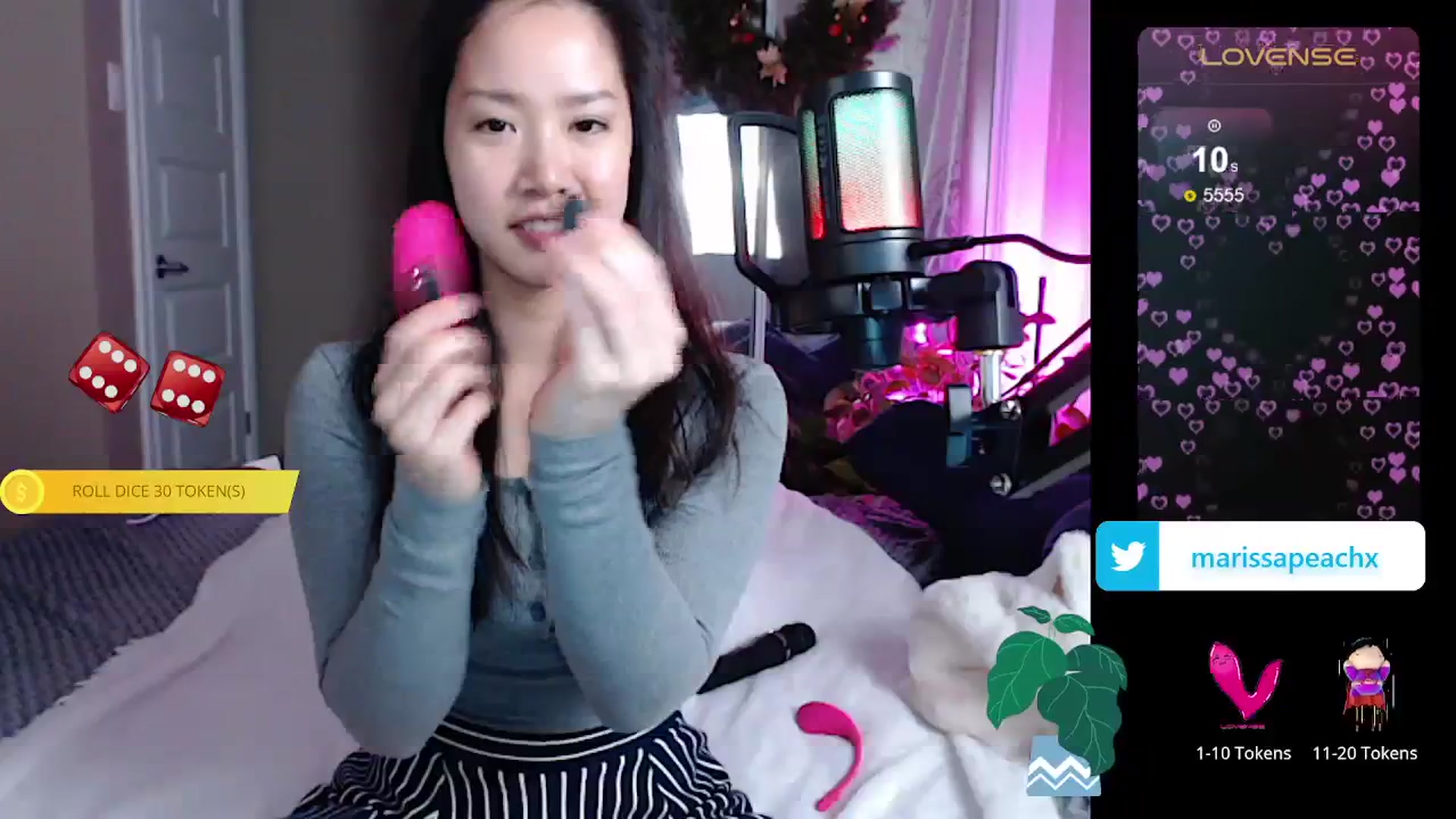 Gallery image thumbnail from MarissaPeach's myfreecams stream on, 12/13/2023, 22:28 image 5 of 20