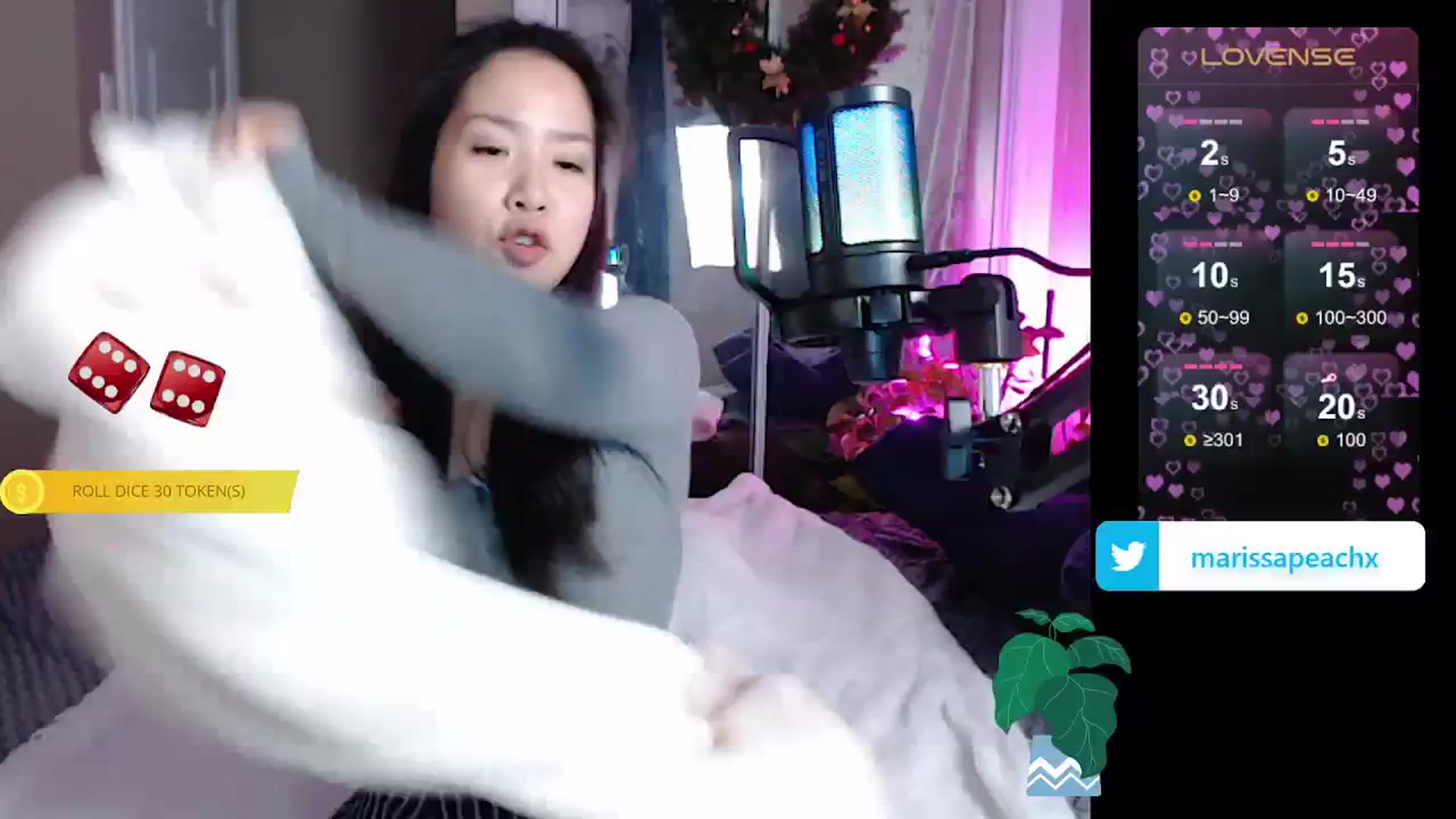 Gallery image thumbnail from MarissaPeach's myfreecams stream on, 12/13/2023, 22:28 image 1 of 20