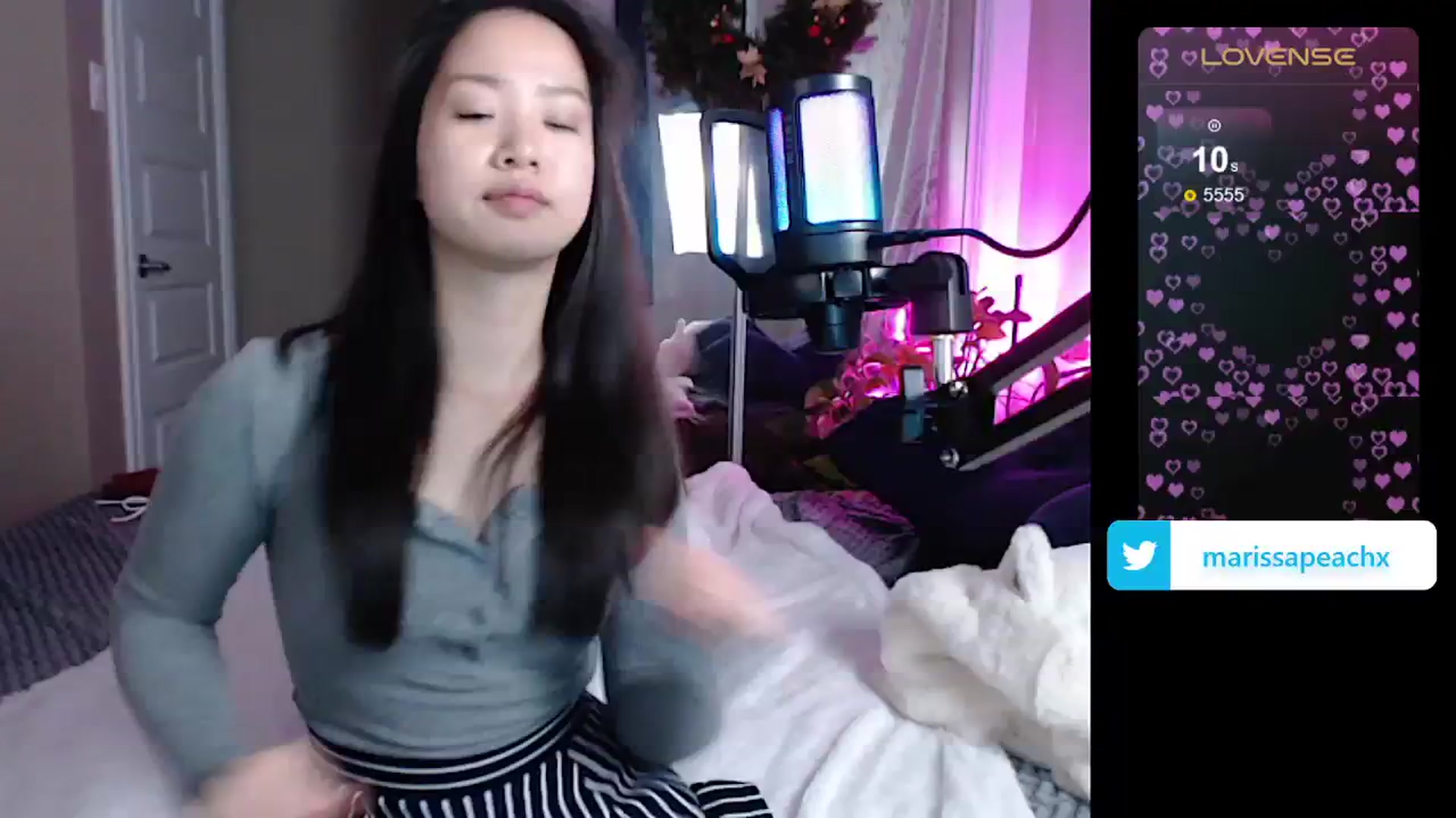 Gallery image thumbnail from MarissaPeach's myfreecams stream on, 12/13/2023, 22:55 image 1 of 20