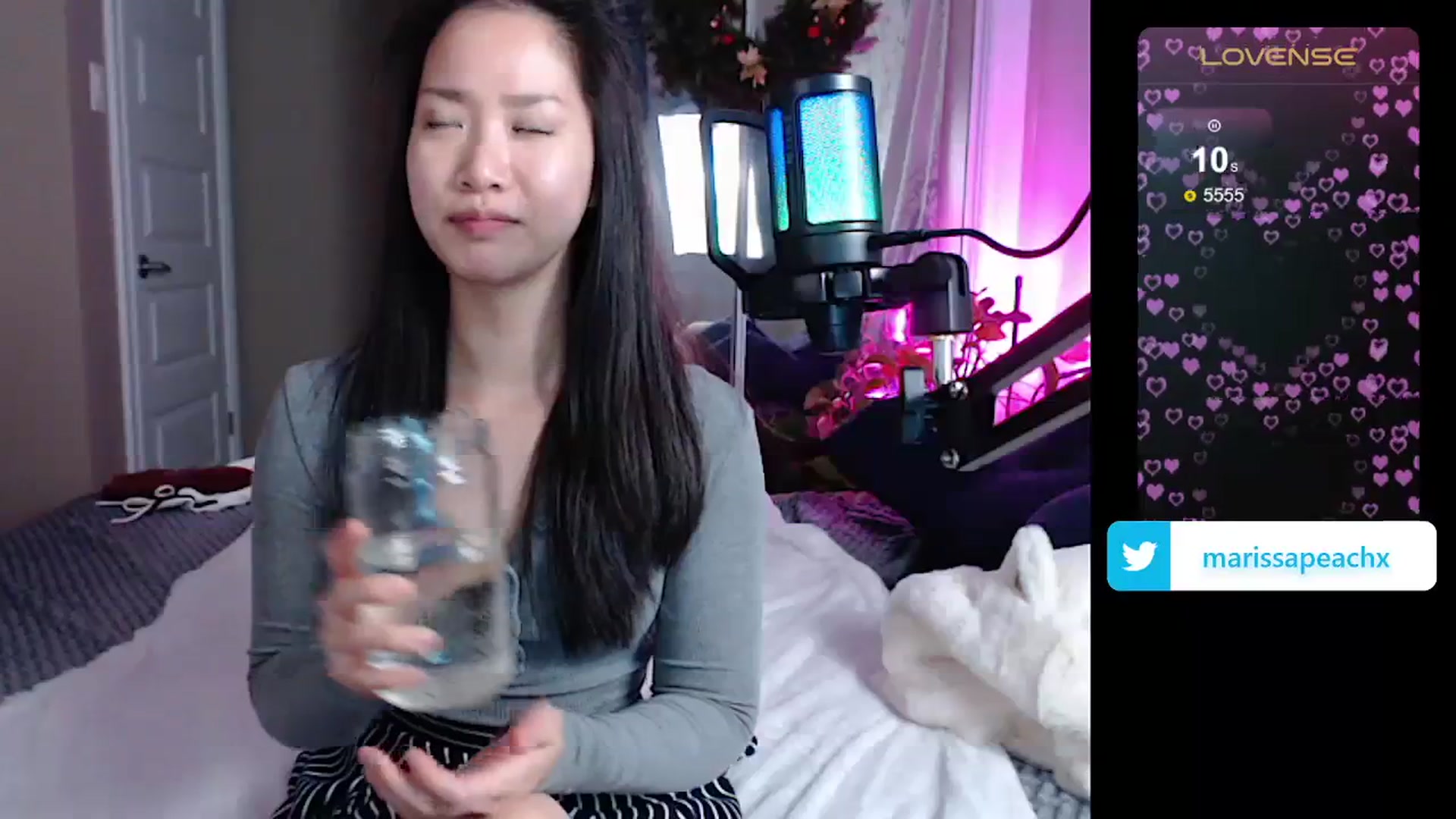 Gallery image thumbnail from MarissaPeach's myfreecams stream on, 12/13/2023, 22:55 image 2 of 20