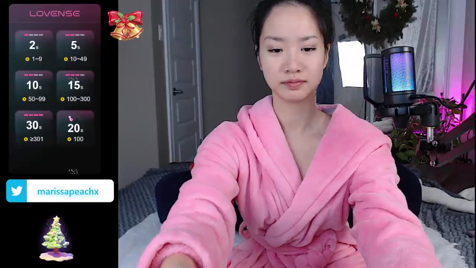 Gallery image thumbnail from MarissaPeach's myfreecams stream on, 12/23/2023, 16:13 image 11 of 20