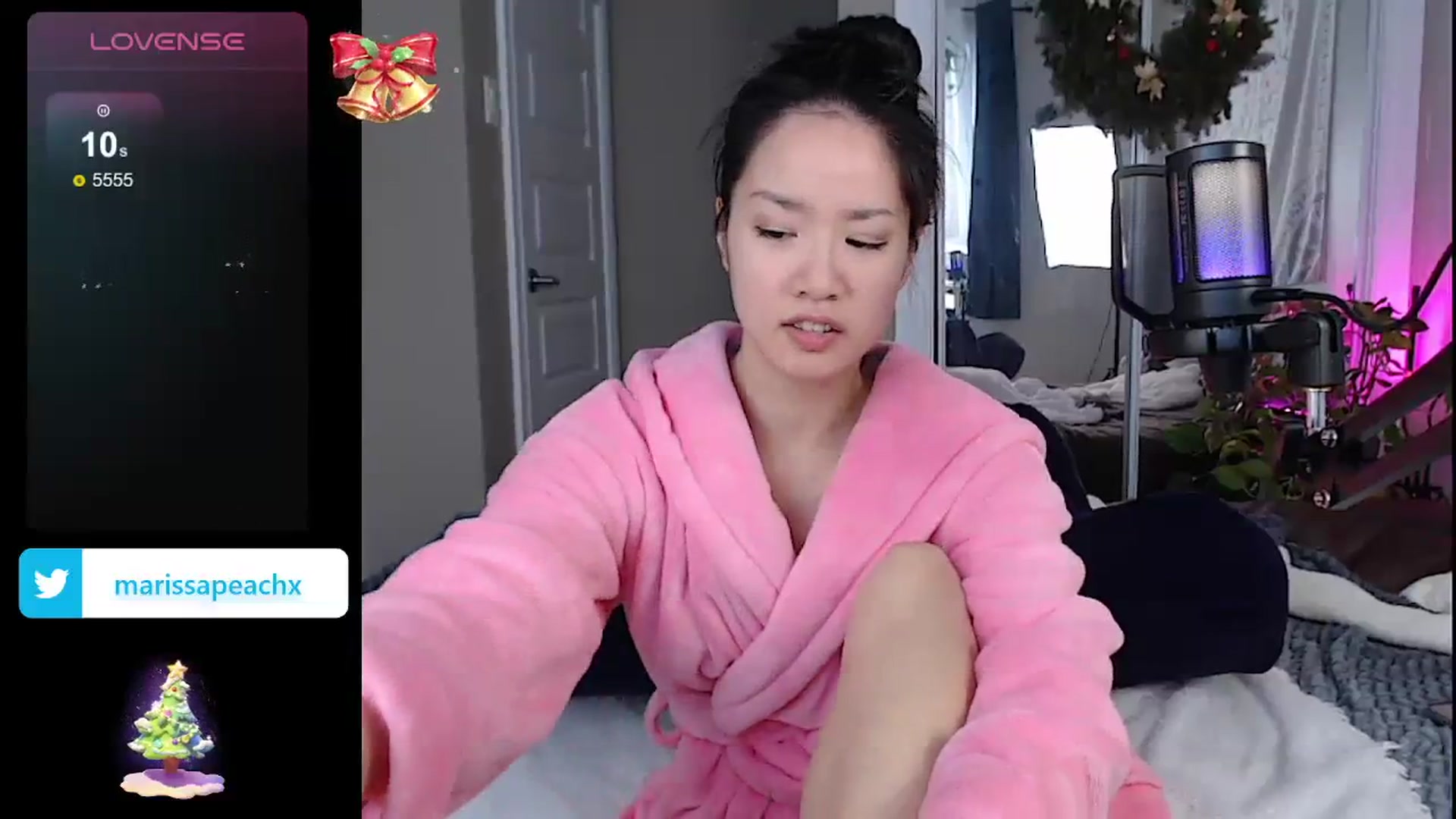 Gallery image thumbnail from MarissaPeach's myfreecams stream on, 12/23/2023, 16:13 image 12 of 20