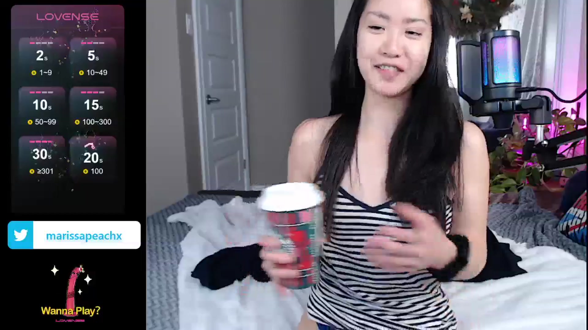 Gallery image thumbnail from MarissaPeach's myfreecams stream on, 01/06/2024, 17:19 image 9 of 20