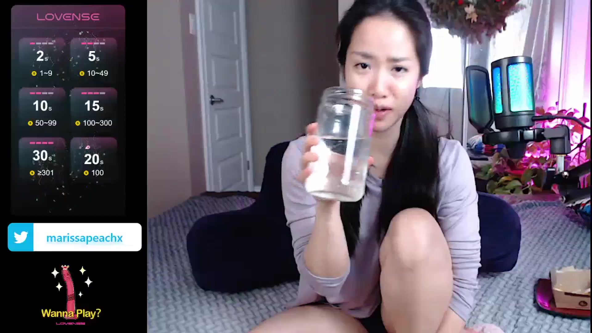 Gallery image thumbnail from MarissaPeach's myfreecams stream on, 01/08/2024, 23:25 image 6 of 20