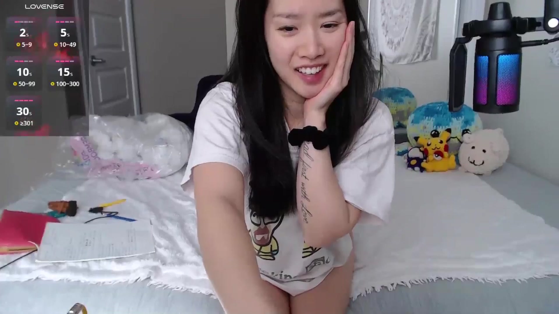 Gallery image thumbnail from MarissaPeach's myfreecams stream on, 11/17/2024, 17:19 image 19 of 20