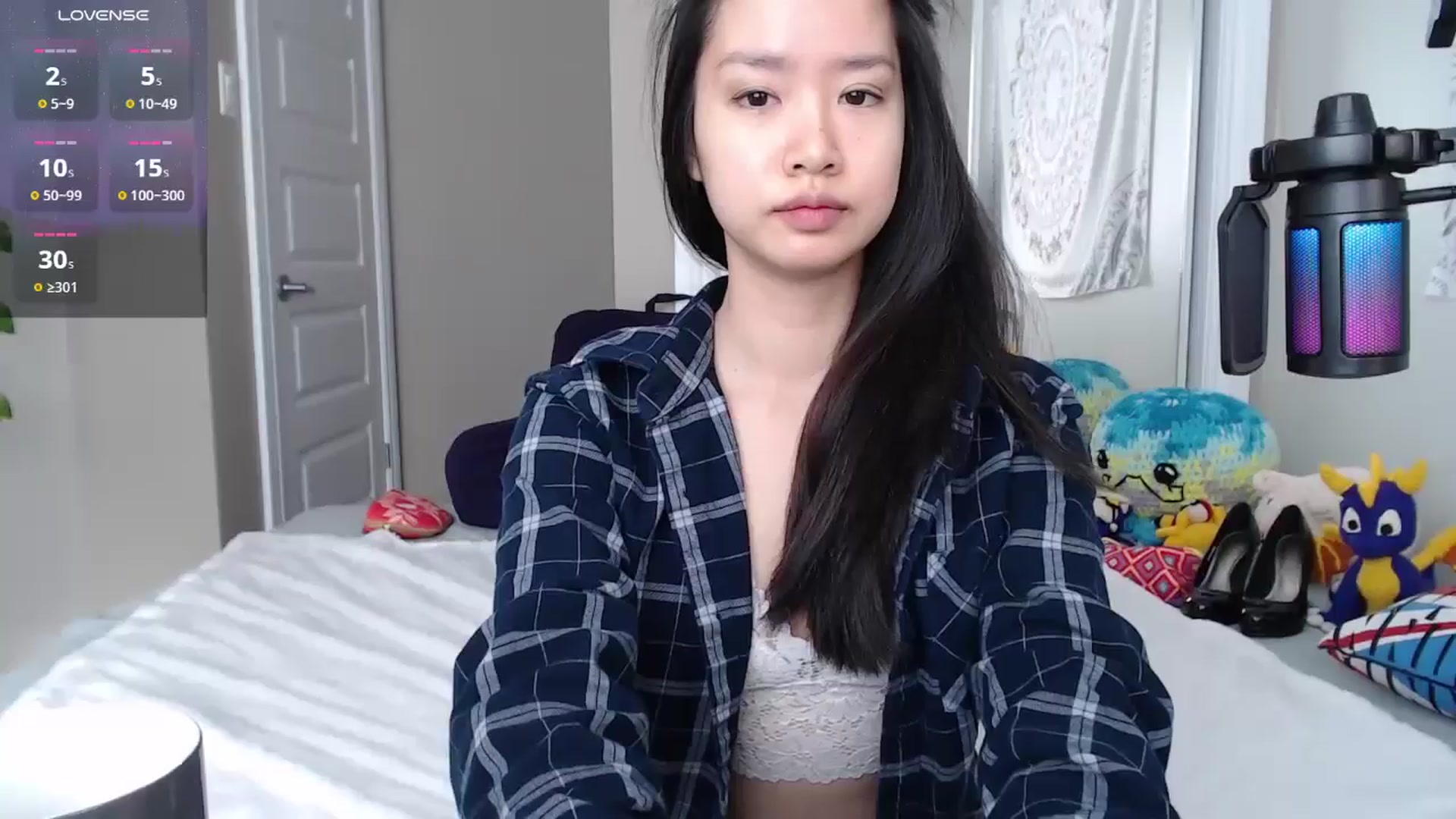 Gallery image thumbnail from MarissaPeach's myfreecams stream on, 12/15/2024, 15:11 image 18 of 20
