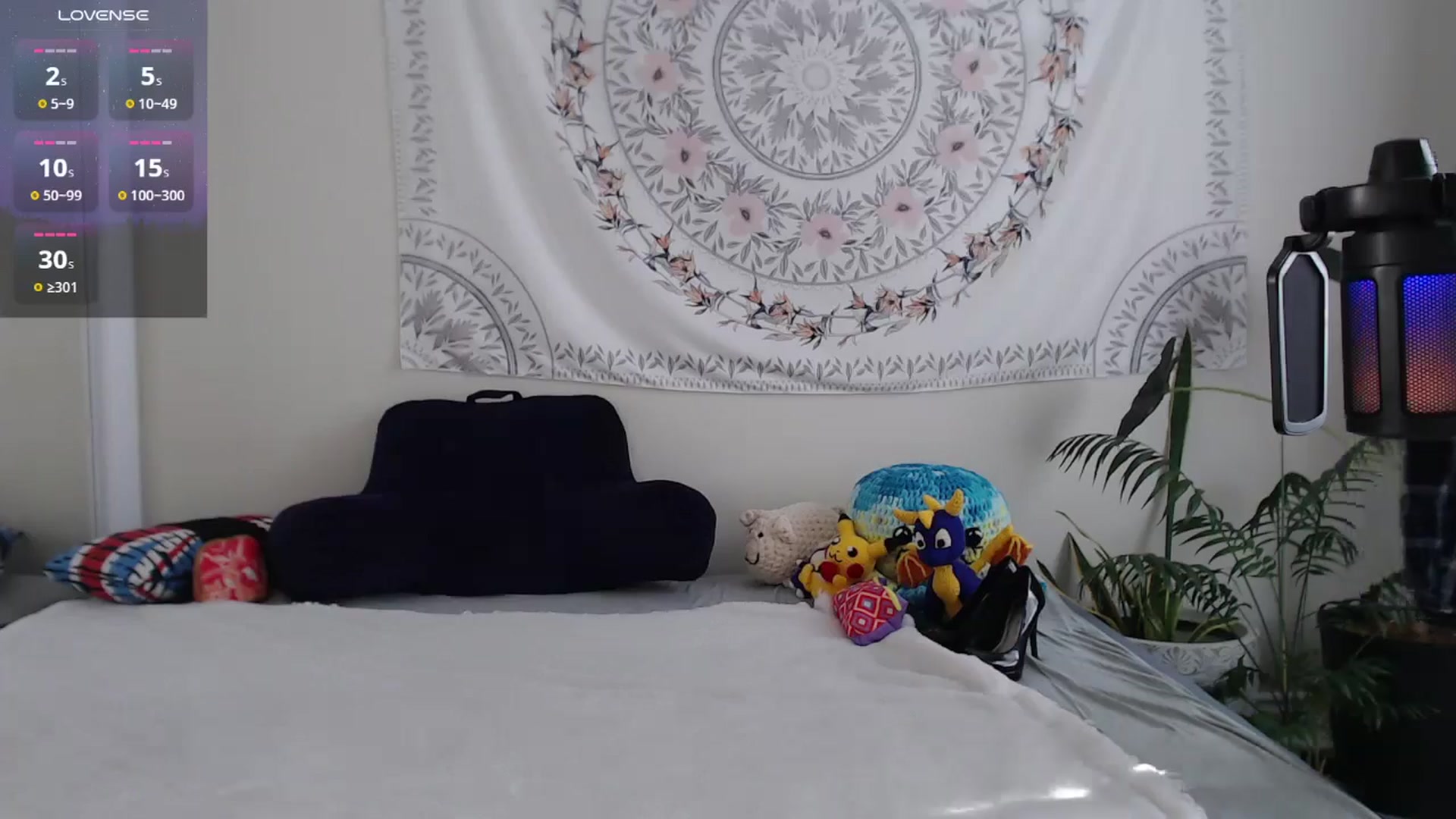 Gallery image thumbnail from MarissaPeach's myfreecams stream on, 12/15/2024, 15:49 image 14 of 20